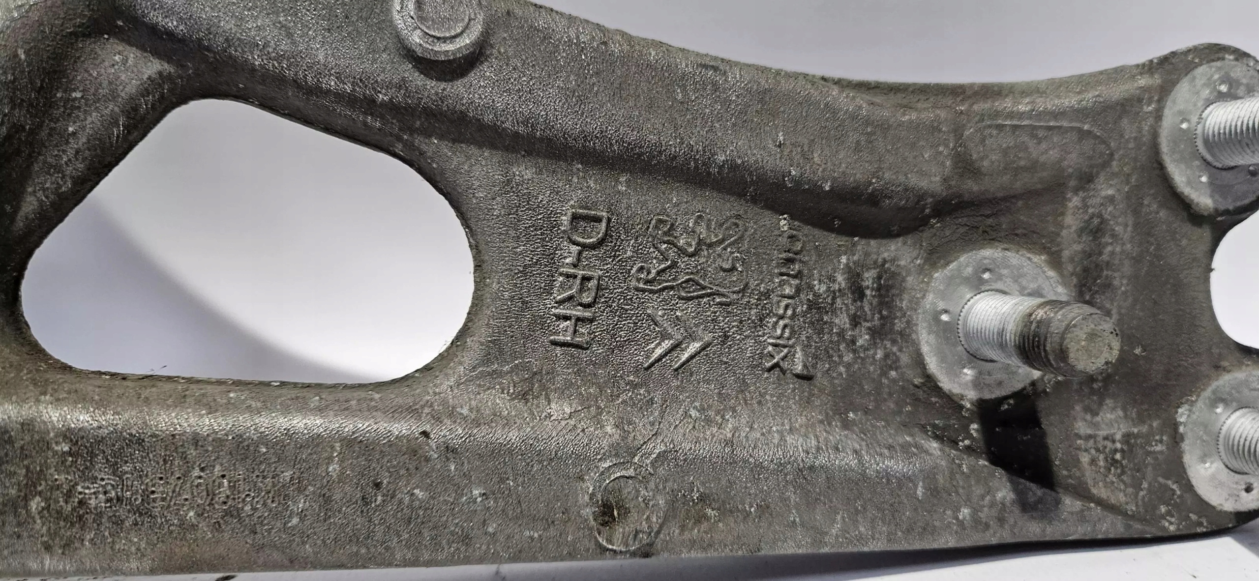 arm right front PEUGEOT PARTNER IV BERLINGO IV