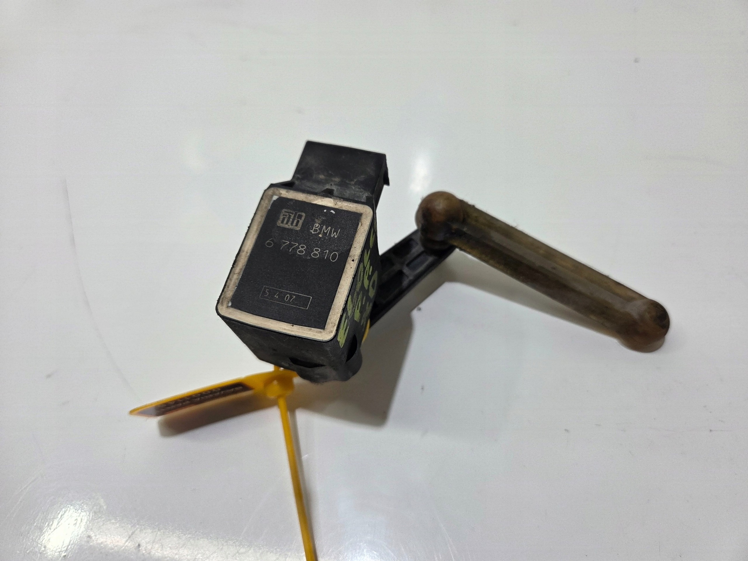 sensor levelling right front BMW E60 X DRIVE 6778810