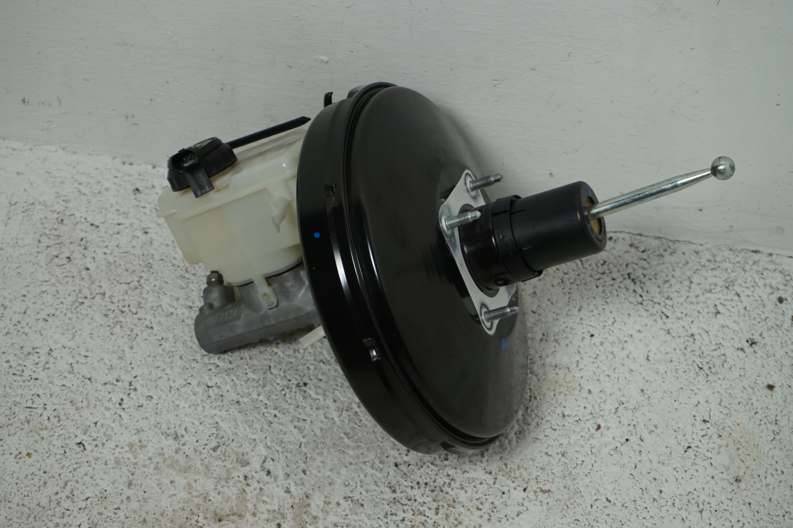 VW GOLF SCIROCCO SERWO POMPA HAMULCOWA 1K1614105FC Typ samochodu Samochody osobowe