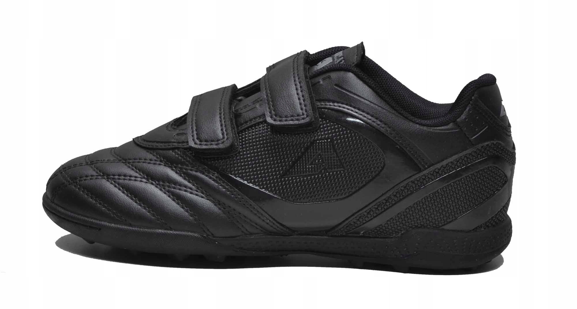 American Club FH51/23 Black Turfy/orlik R.36