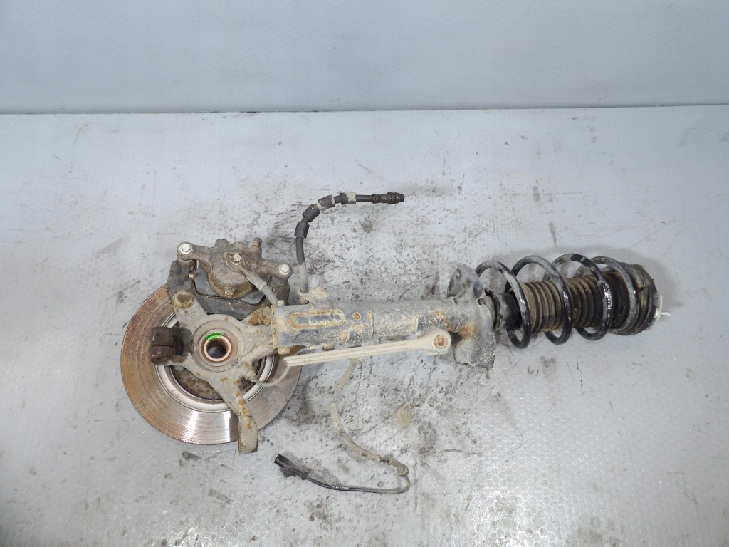 FORD FIESTA MK7 1.25B MCPERSON right complete