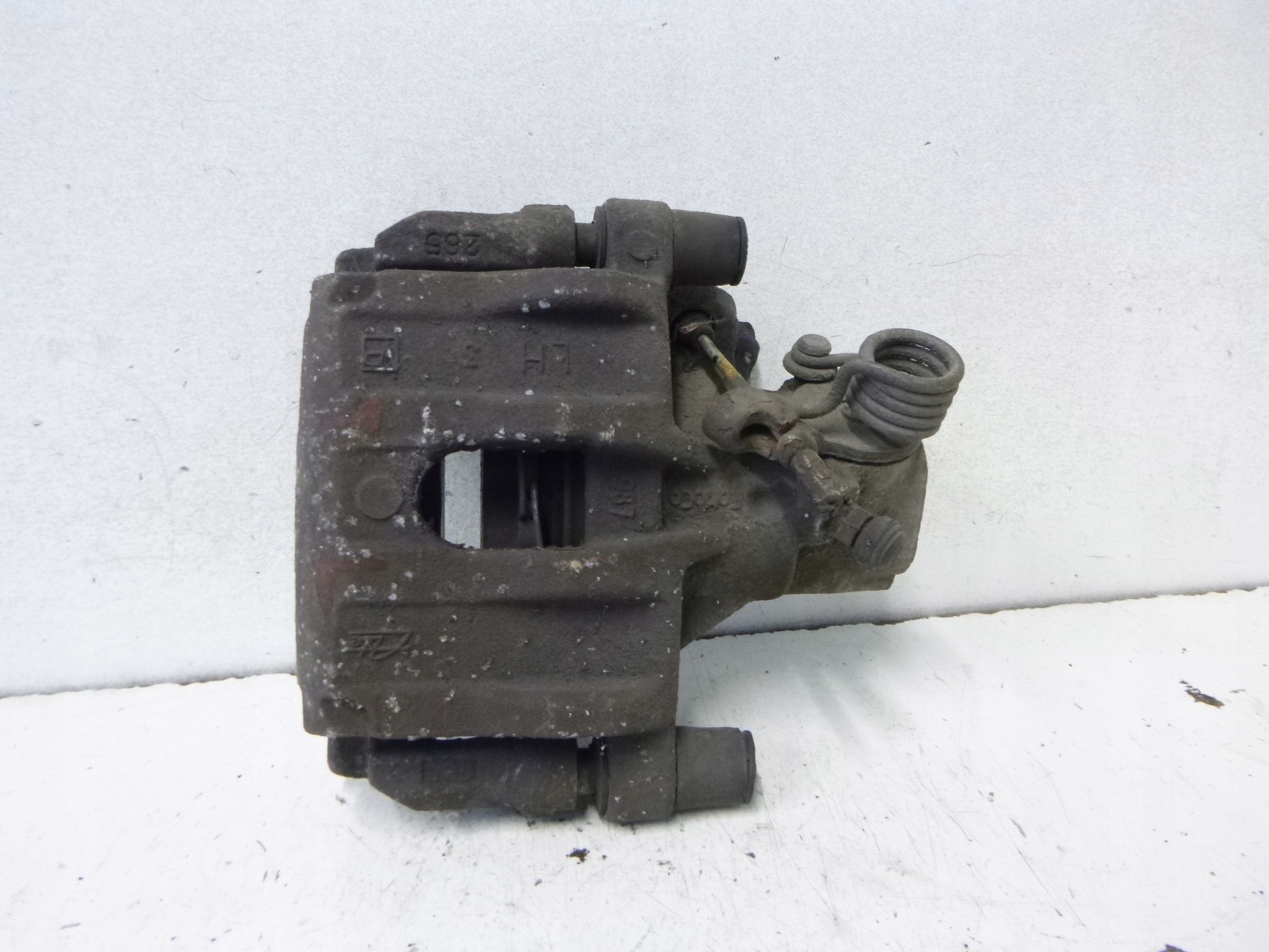 caliper brake rear part left Ford C- Max 1.8 03r.