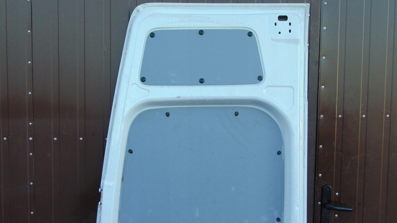 Tür rechts heck MERCEDES SPRINTER A910 A907 18-25R