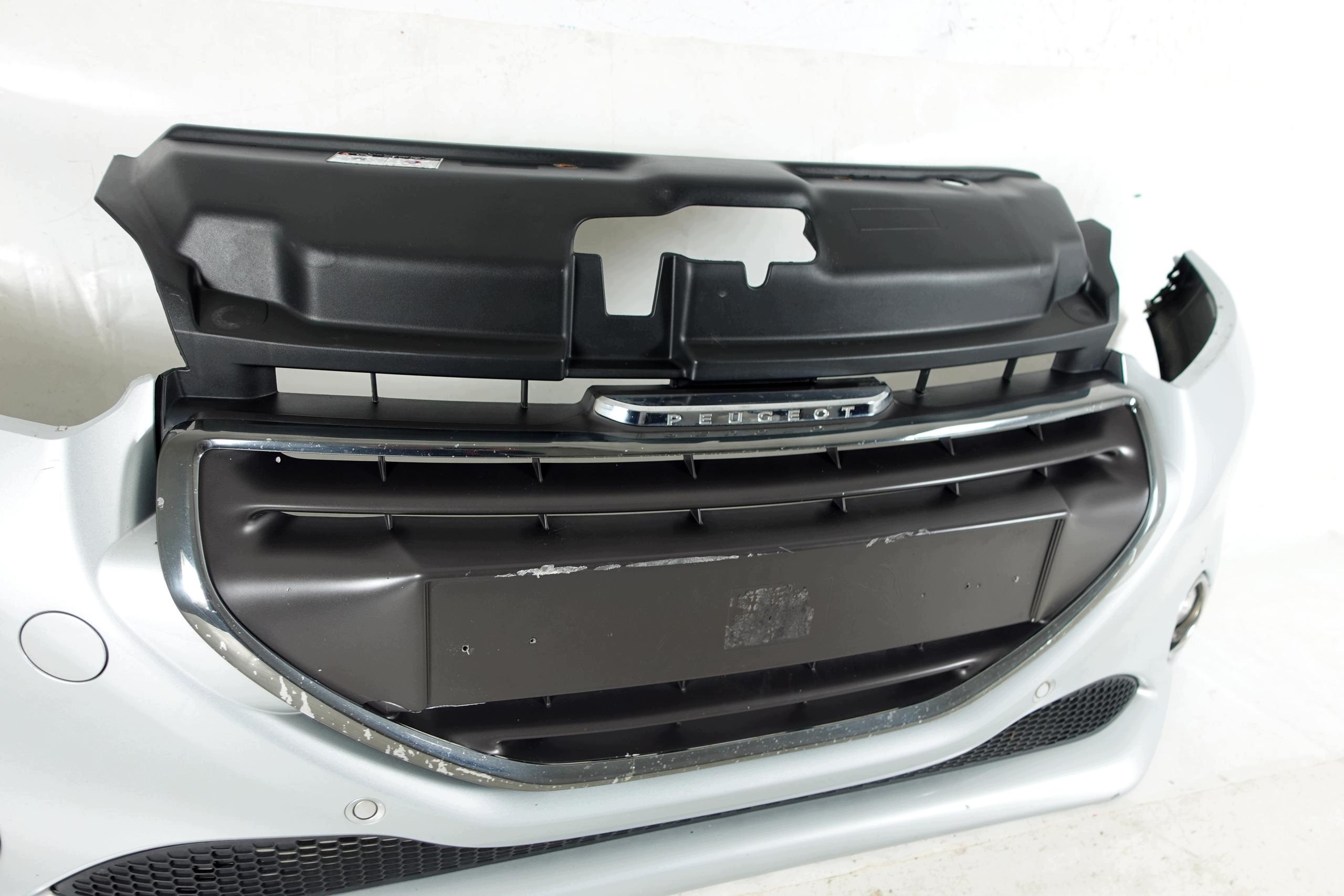 bumper front front PEUGEOT 208 12-15 2012-2015 EZR 9672794477 grille PDC