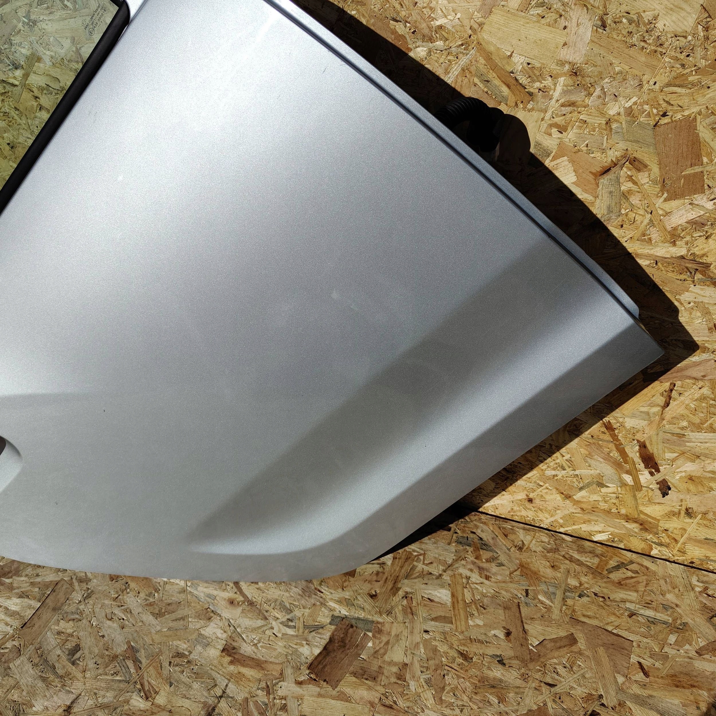 Dacia Sandero II 2018 rear part side right door rear.