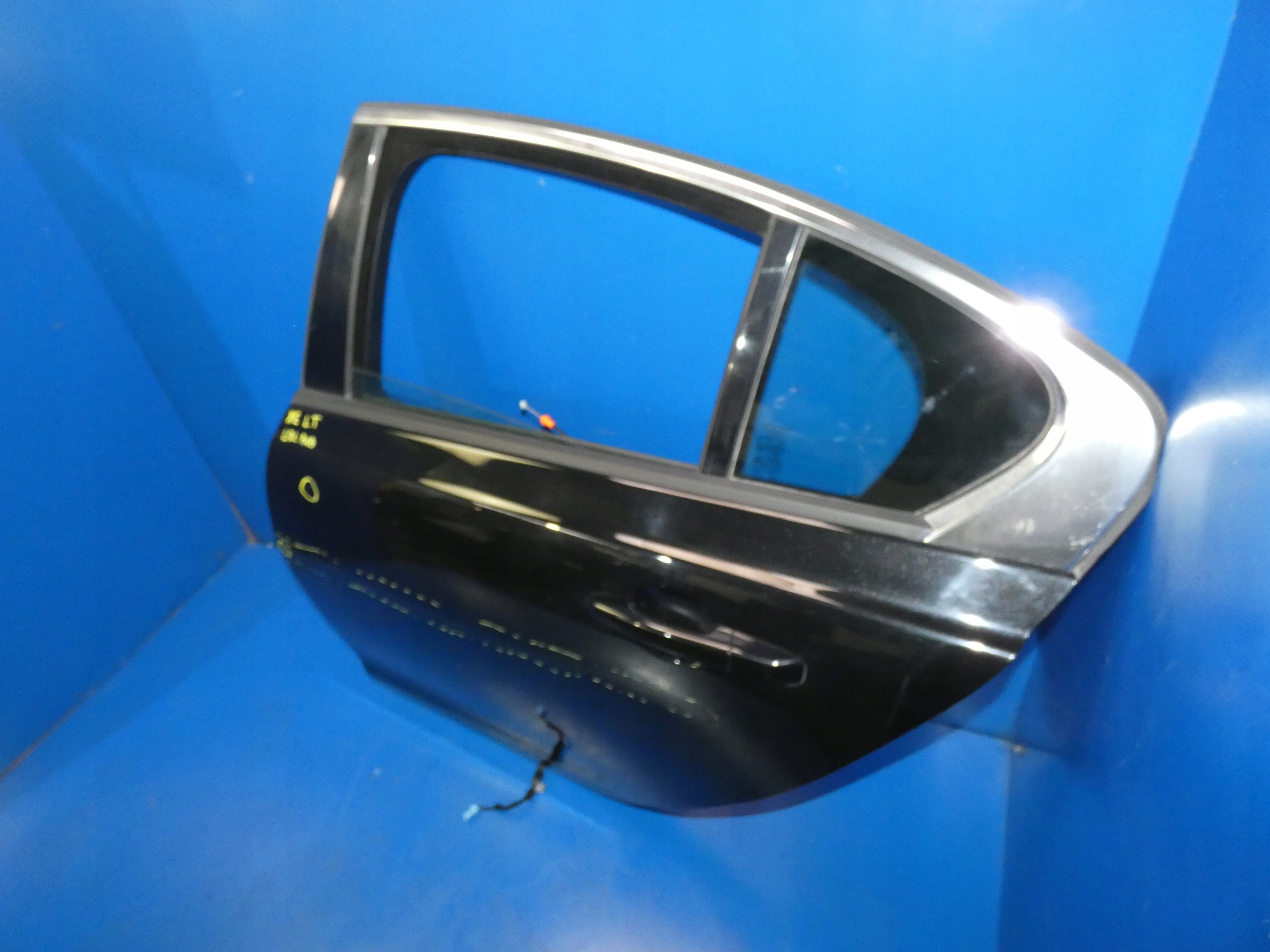 JAGUAR XE X760 door left left rear part rear.