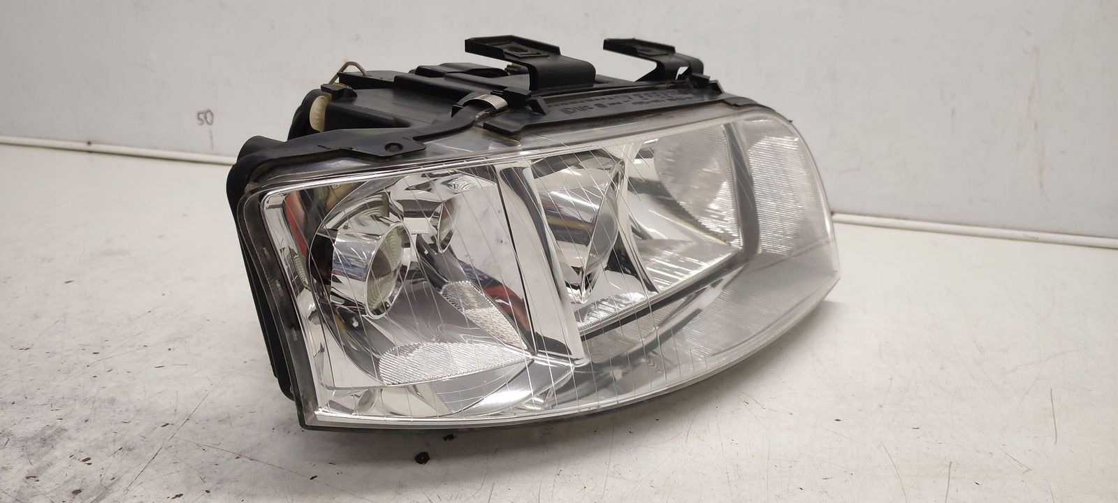 light front front right Audi A4 B6