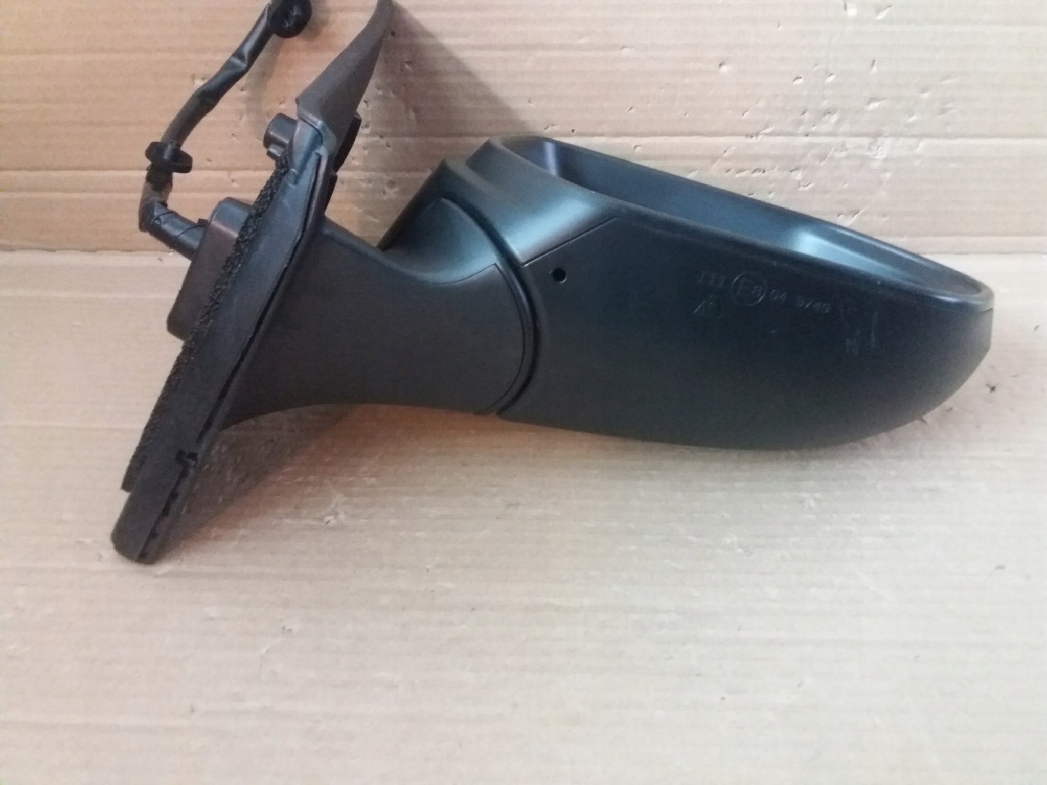 TOYOTA YARIS IV PRAWE SKŁADANE ASYSTENT 9 PIN EU Tryb pracy elektryczny