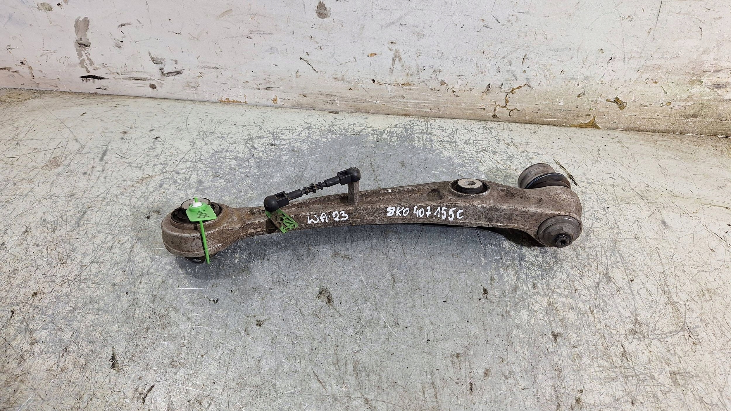 arm left front 8K0407155C AUDI A4 B8 A5 8T Q5 8R A6 C7