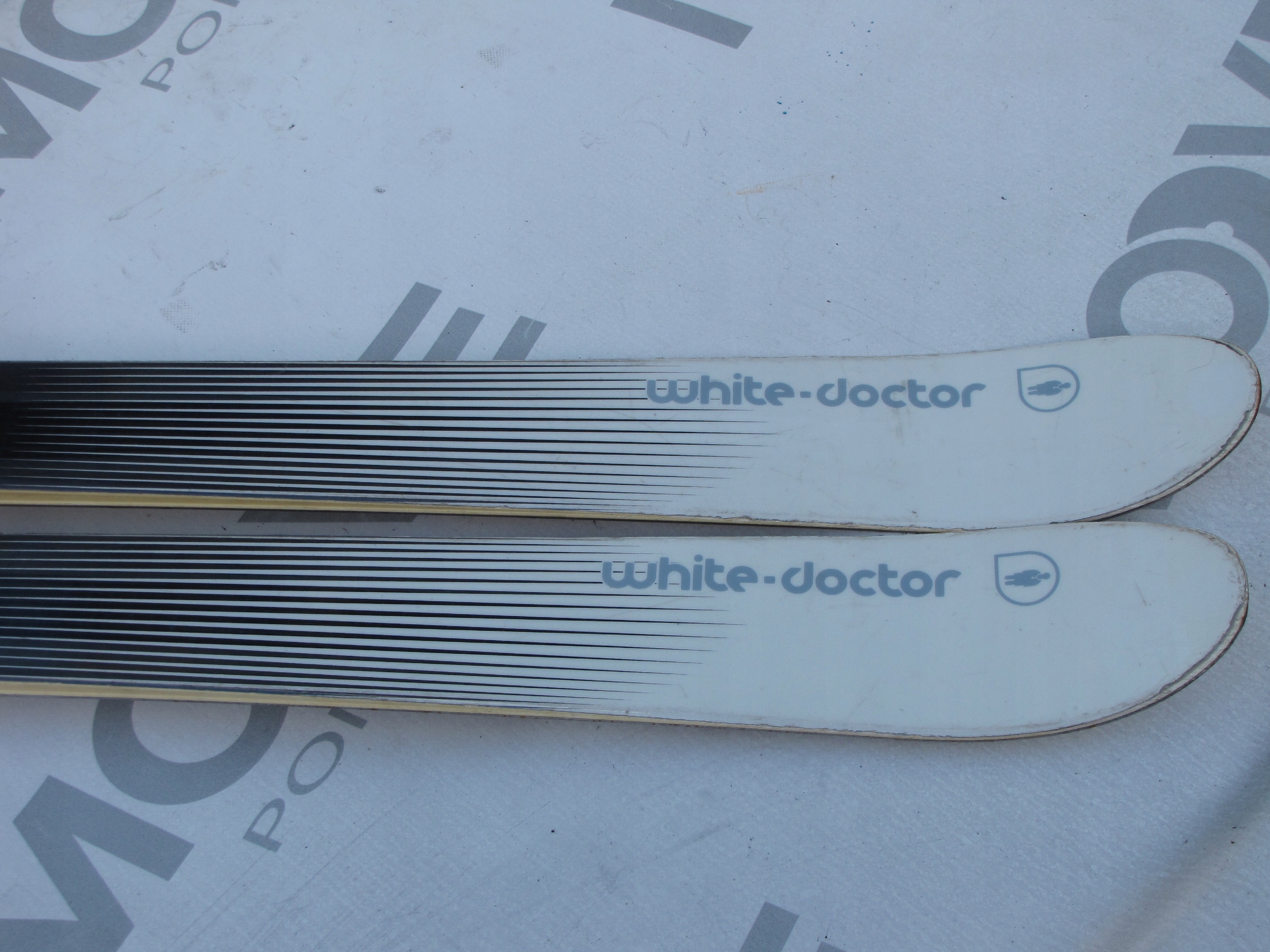 FREERIDE WHITE DOCTOR LT9 175 cm ! Db Stan! Kod producenta Narty SALOMON Q-98 172 cm
