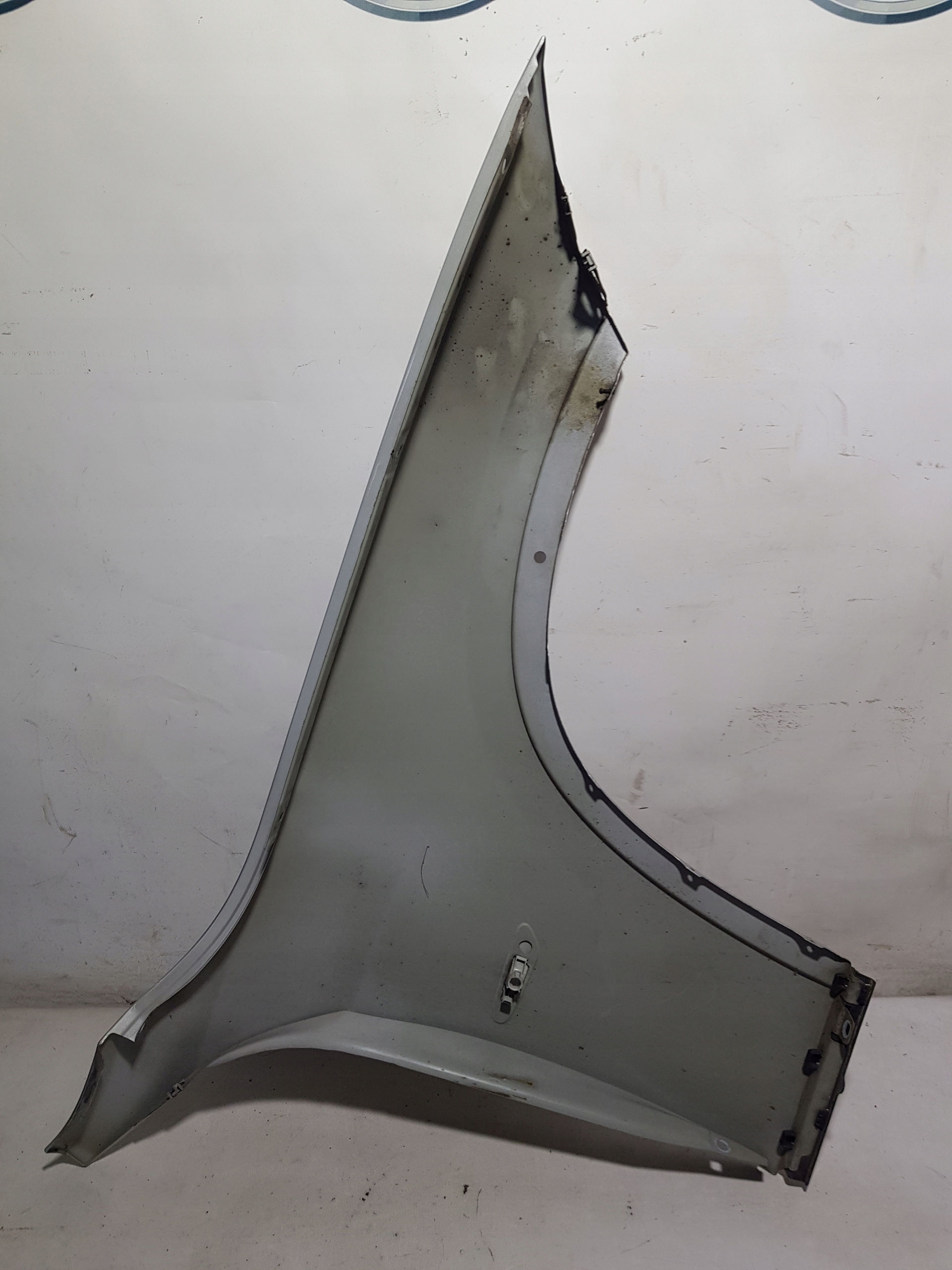 fender left front BMW X1 E84 354 TITANSILBER