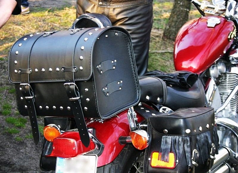 SKÓRZANY KUFER MOTOCYKLOWY PROSPEED P2B z ćwiekami Producent inny