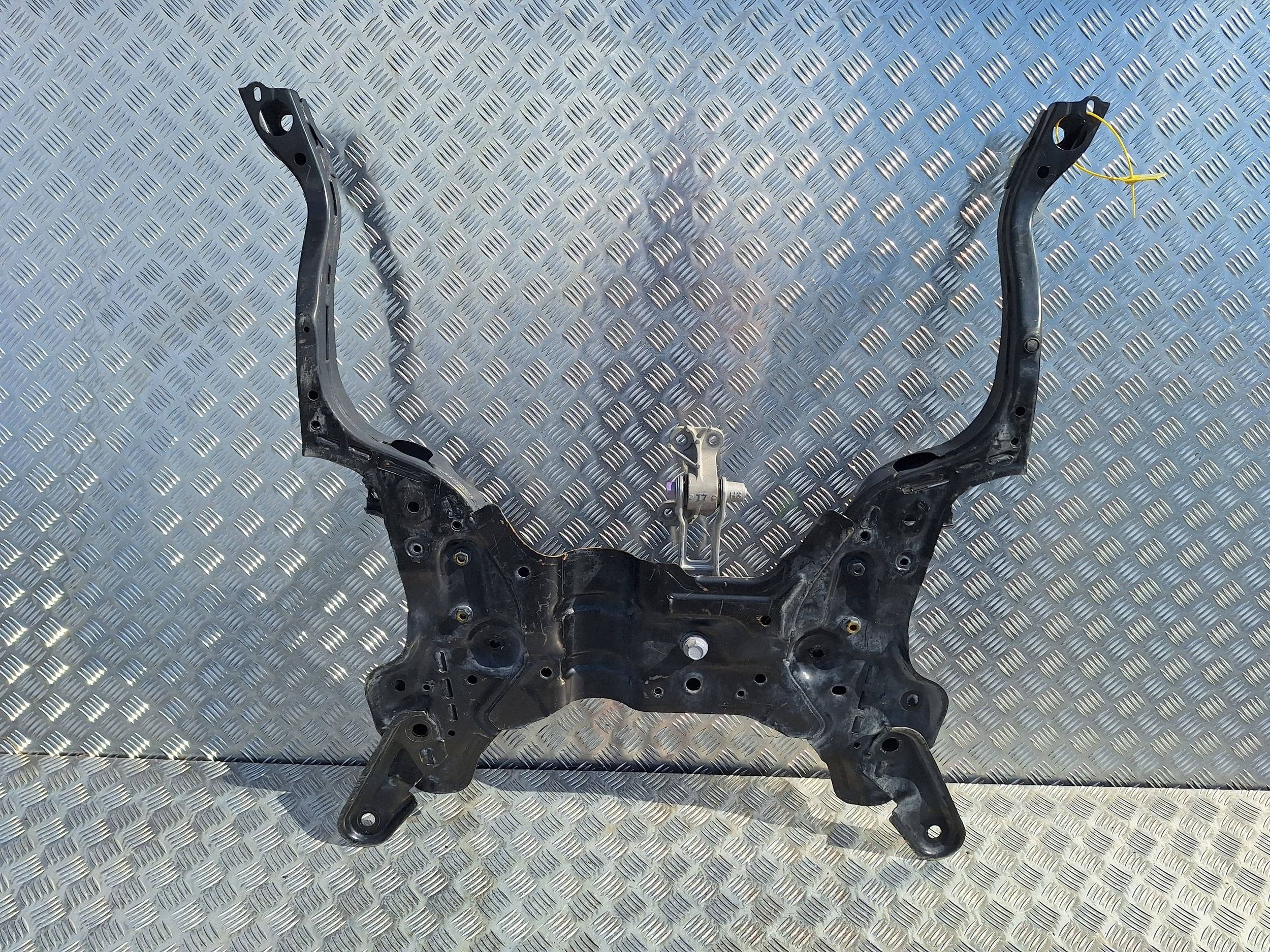 axle beam axle beam subframe TOYOTA AYGO X 22-26