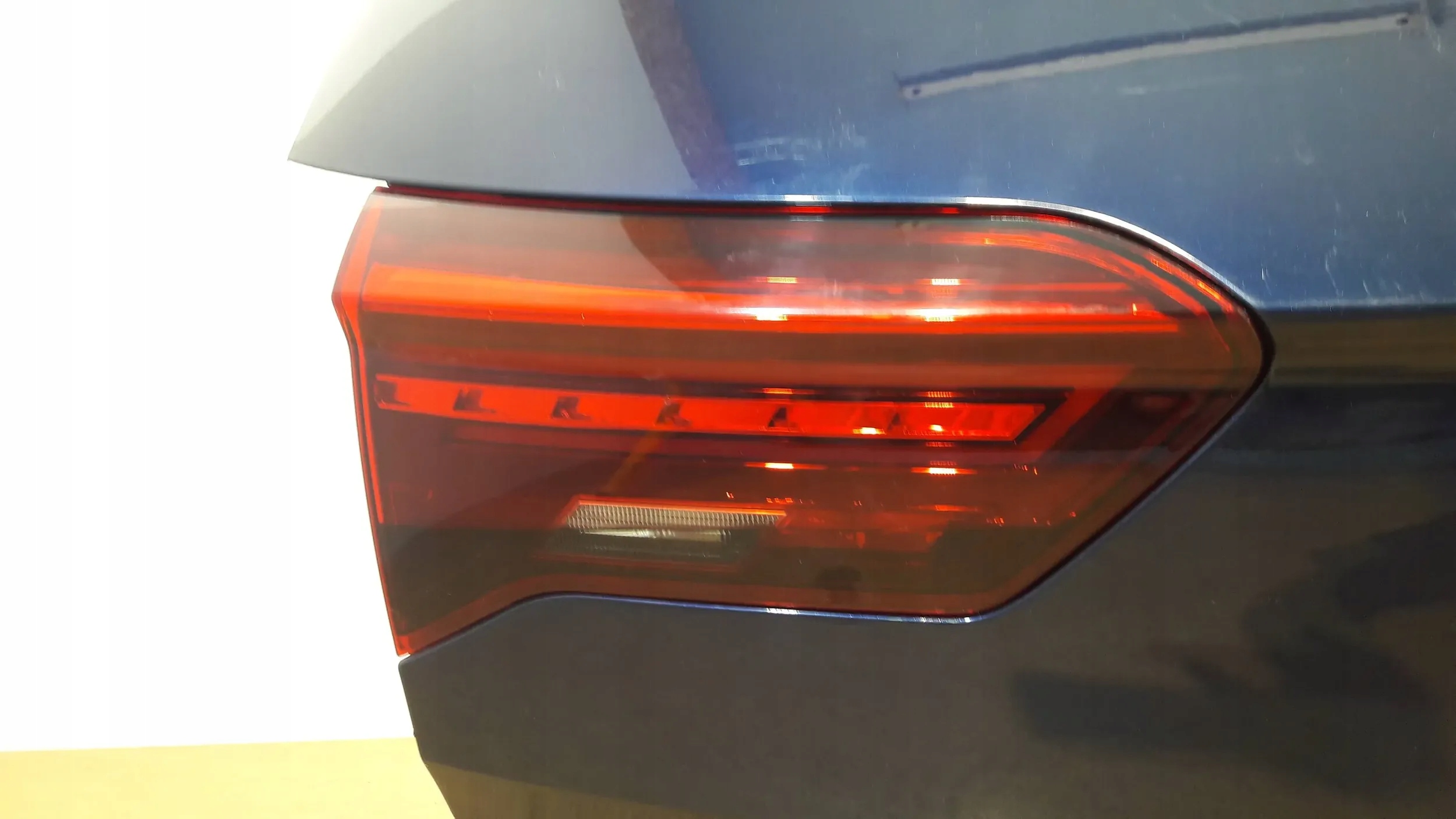 Volkswagen T-Roc rear trunk door 2018 (H80)