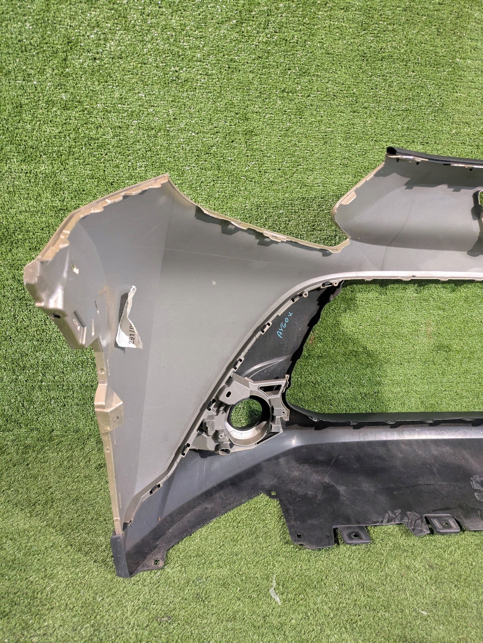 front bumper front TOYOTA AYGO X NR.Z9036