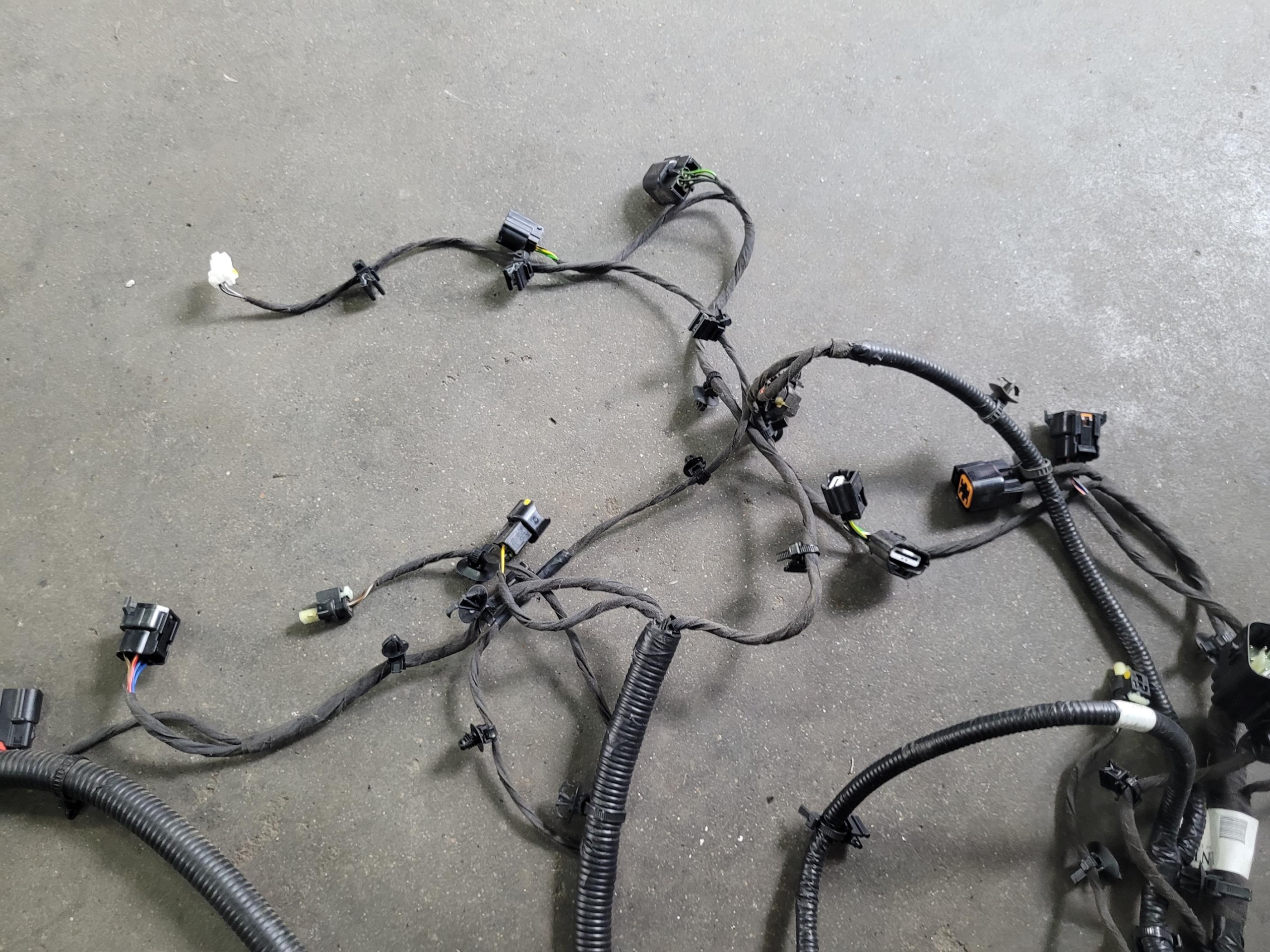 bundle wiring supports front of the front SSANGYONG KGM TORRES EVX