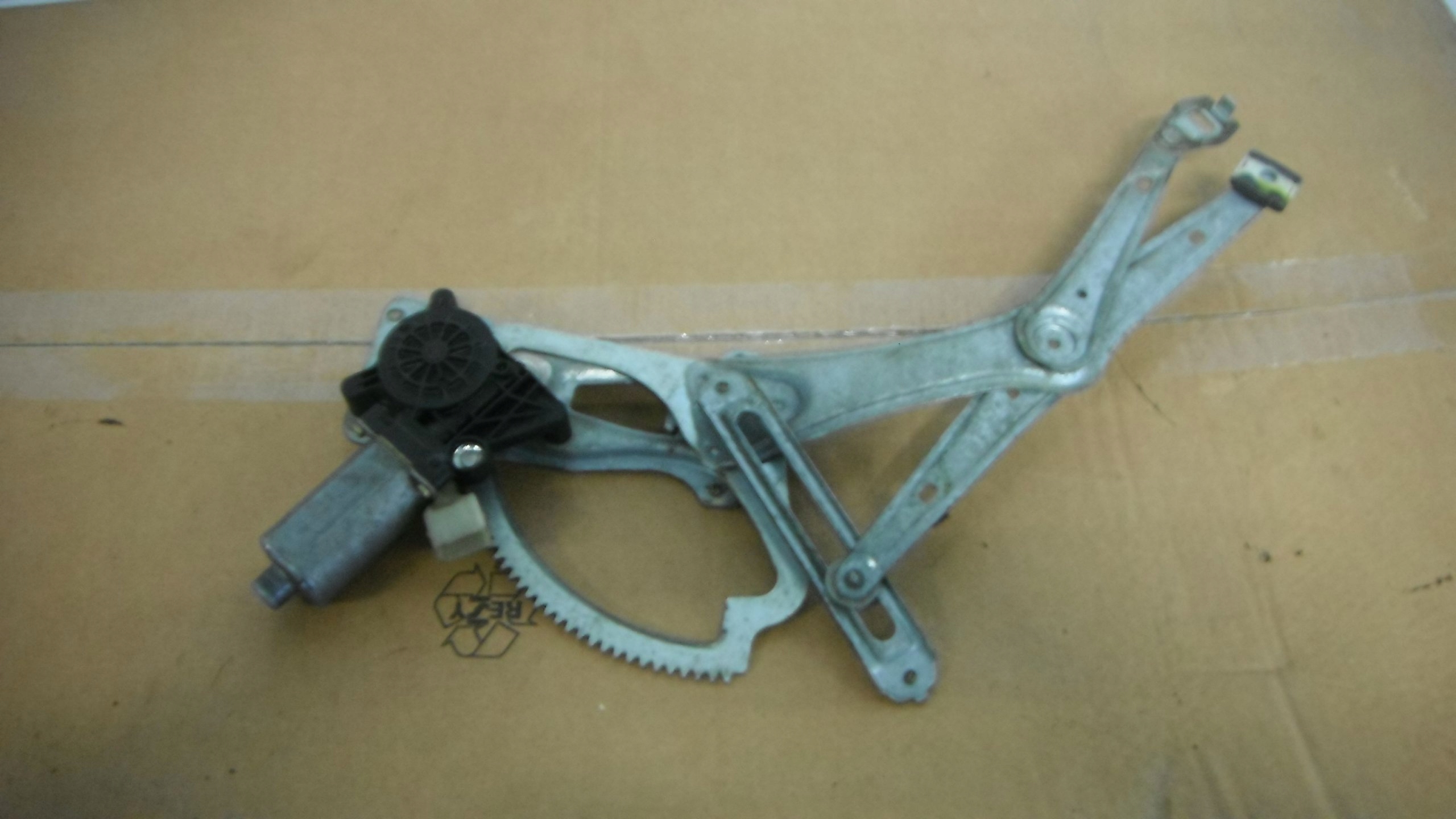 MERCEDES W210 95-02 MECHANIZM SZYBY LP 6 PIN