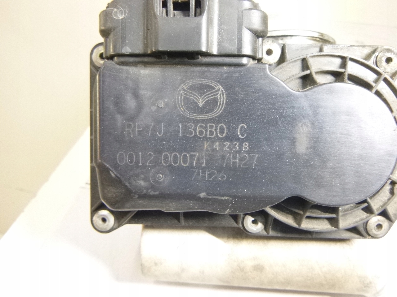 valvola a farfalla Mazda 5 2.0CD 2005r.