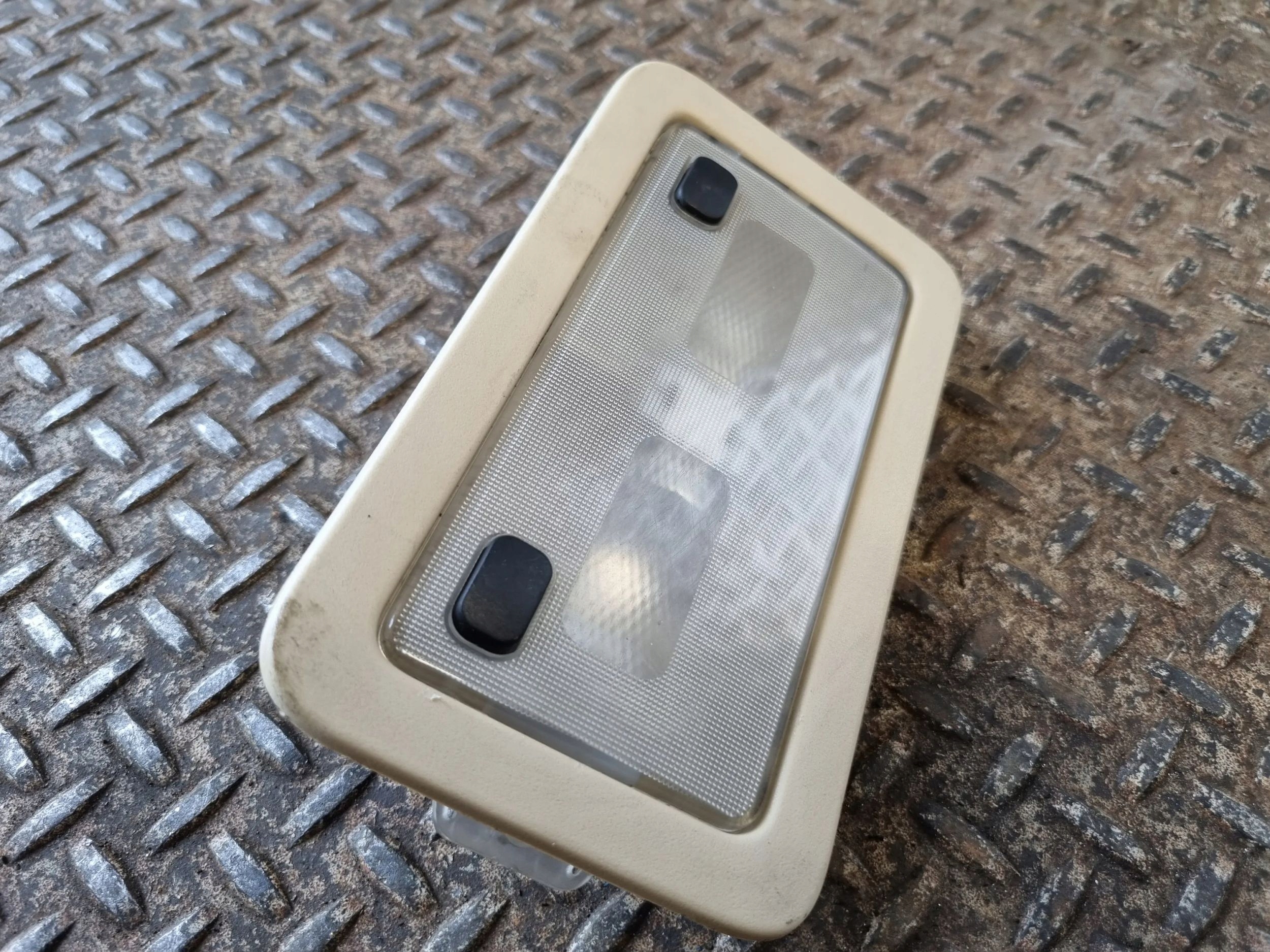 2007 Cadillac ESCALADE лампочка Обшивка потолка задняя