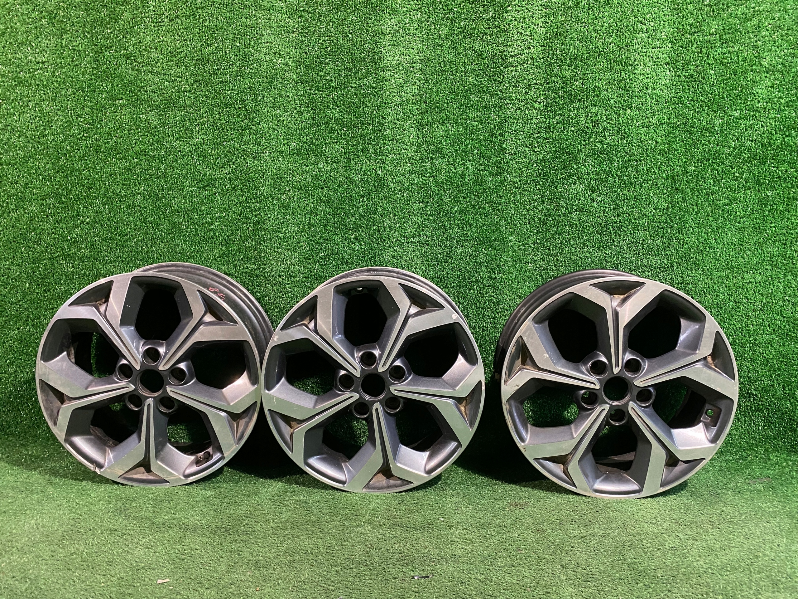 3× Обід алюміній Kia OE2910j7400 7.0