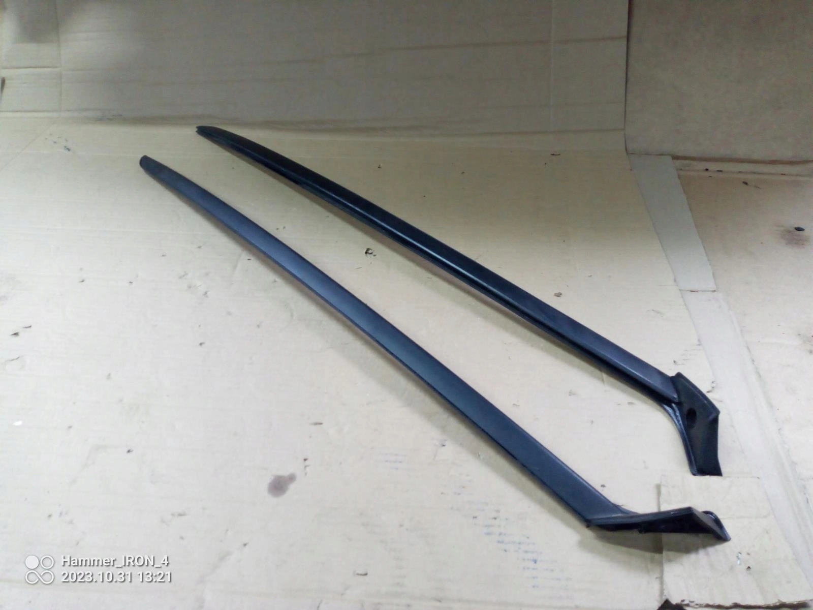 Peugeot 308 T10 III Listwa szyby czołowej słupka lewa prawa 98355043XT 9835