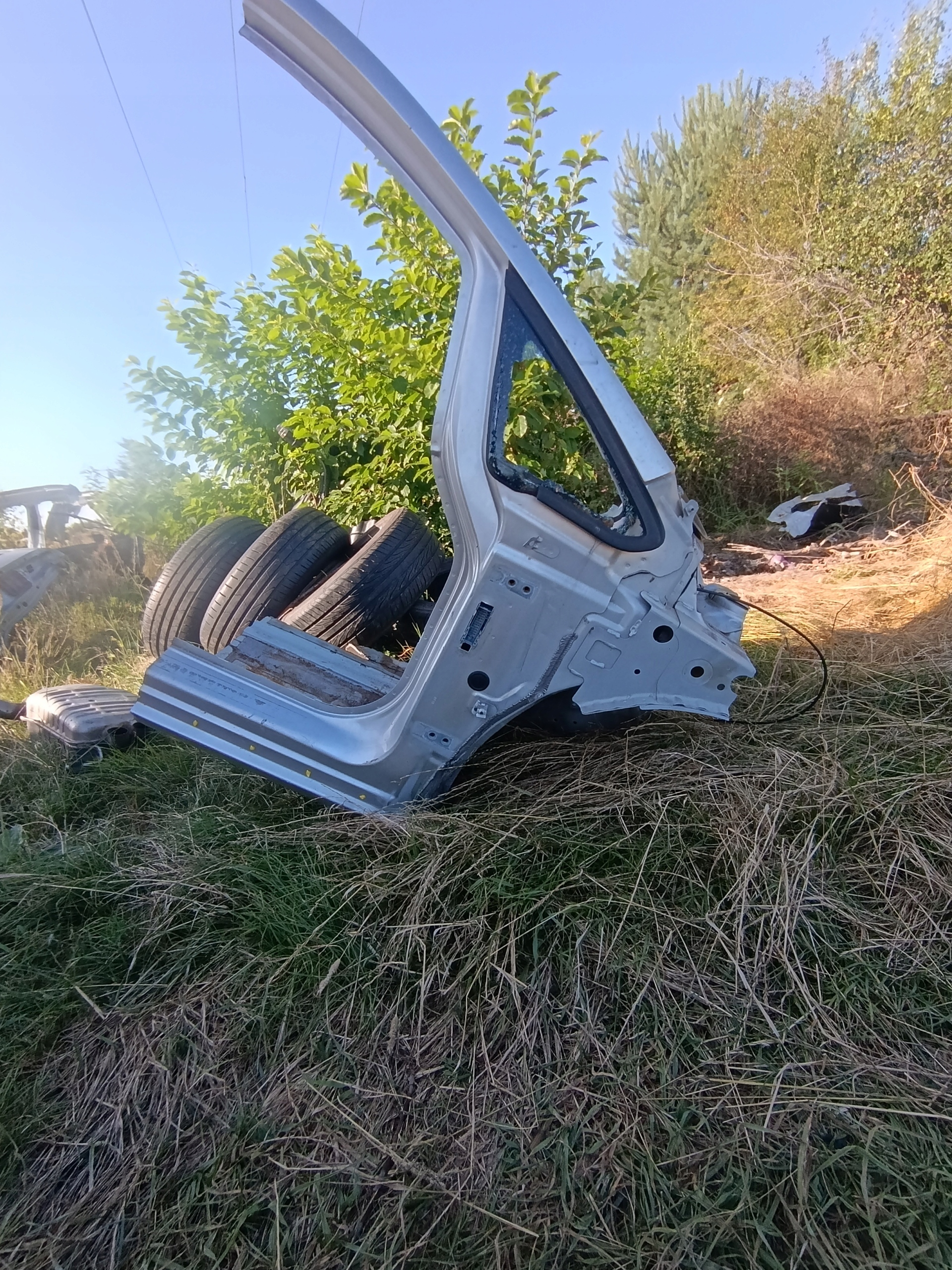 pillar right front front quarter opel astra j
