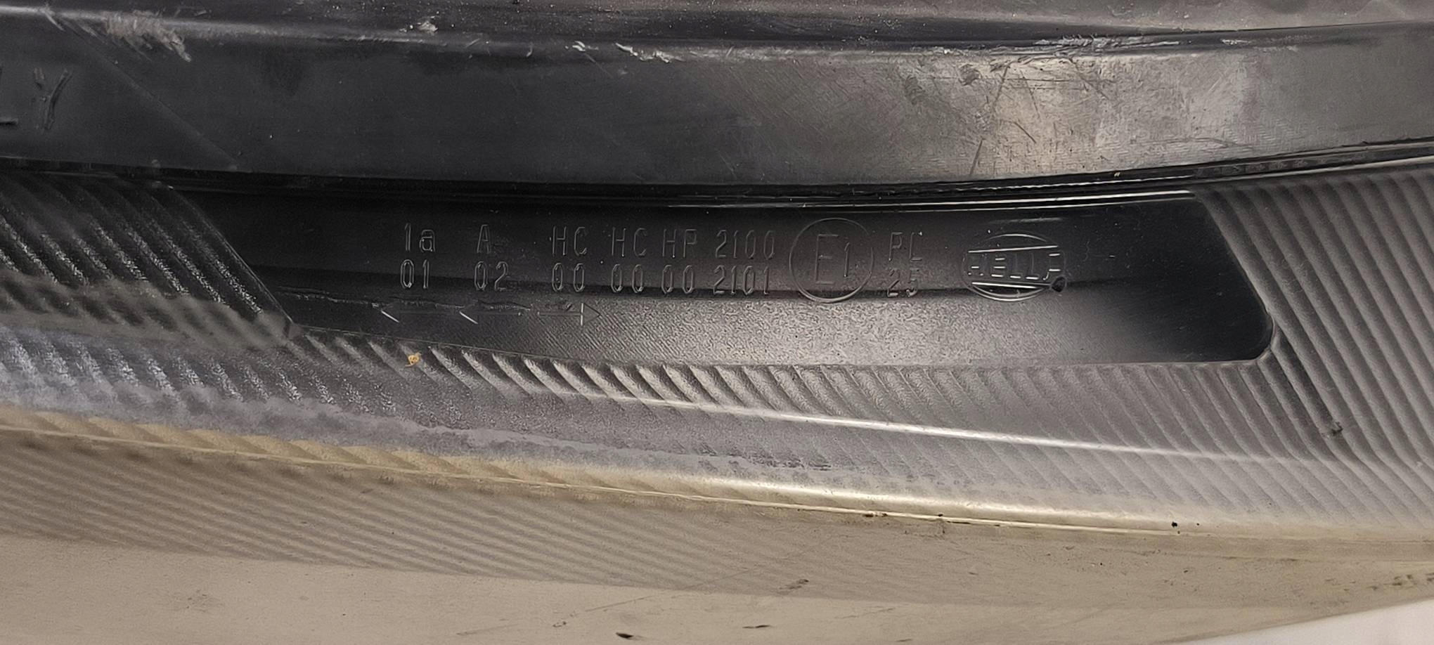 light right front 247616-00R VOLKSWAGEN CRAFTER