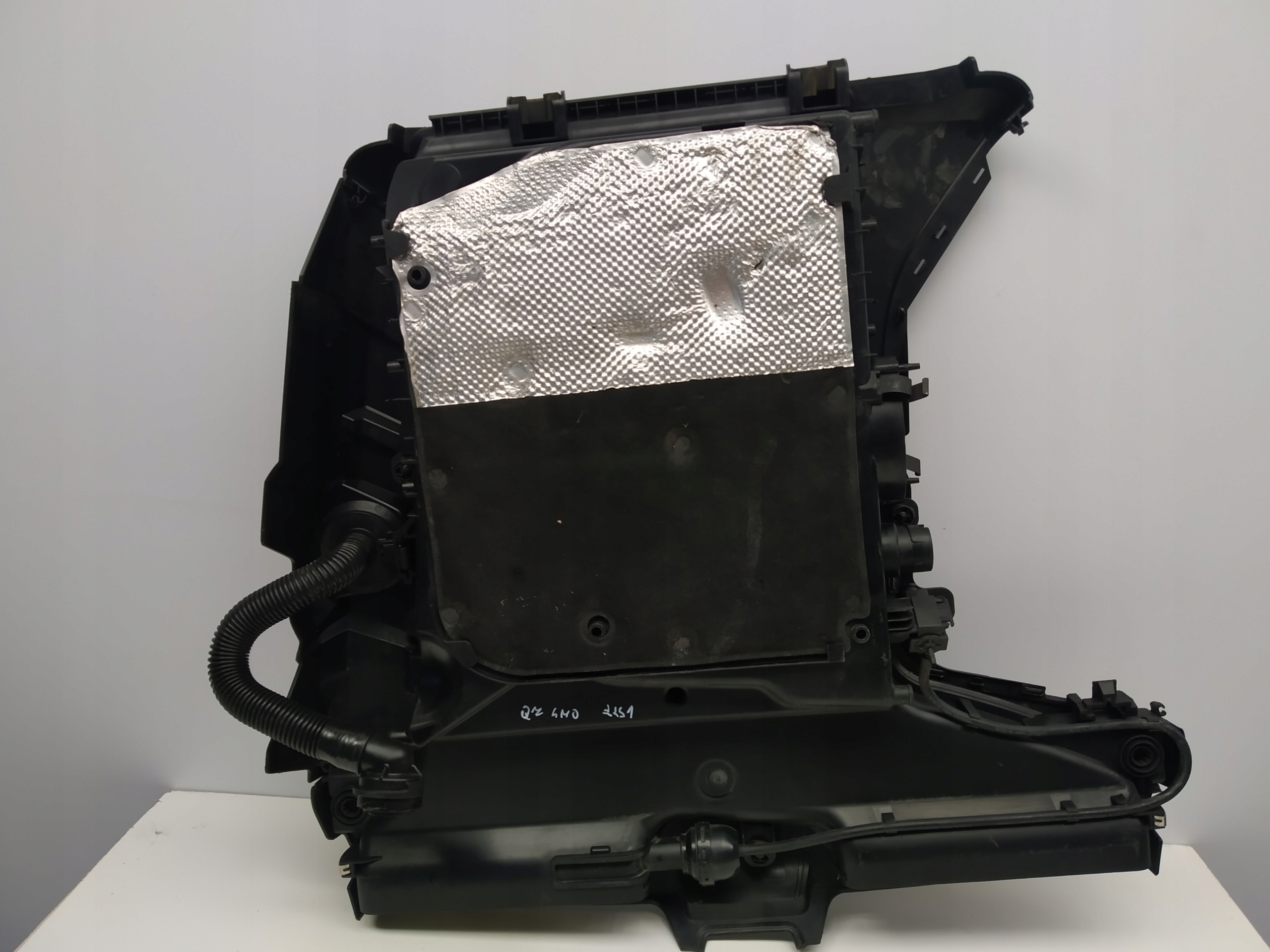 Audi Q7 II 3. Abdeckung Deckel DES MOTORS Gehäuse filter luft 4M0133837 4m