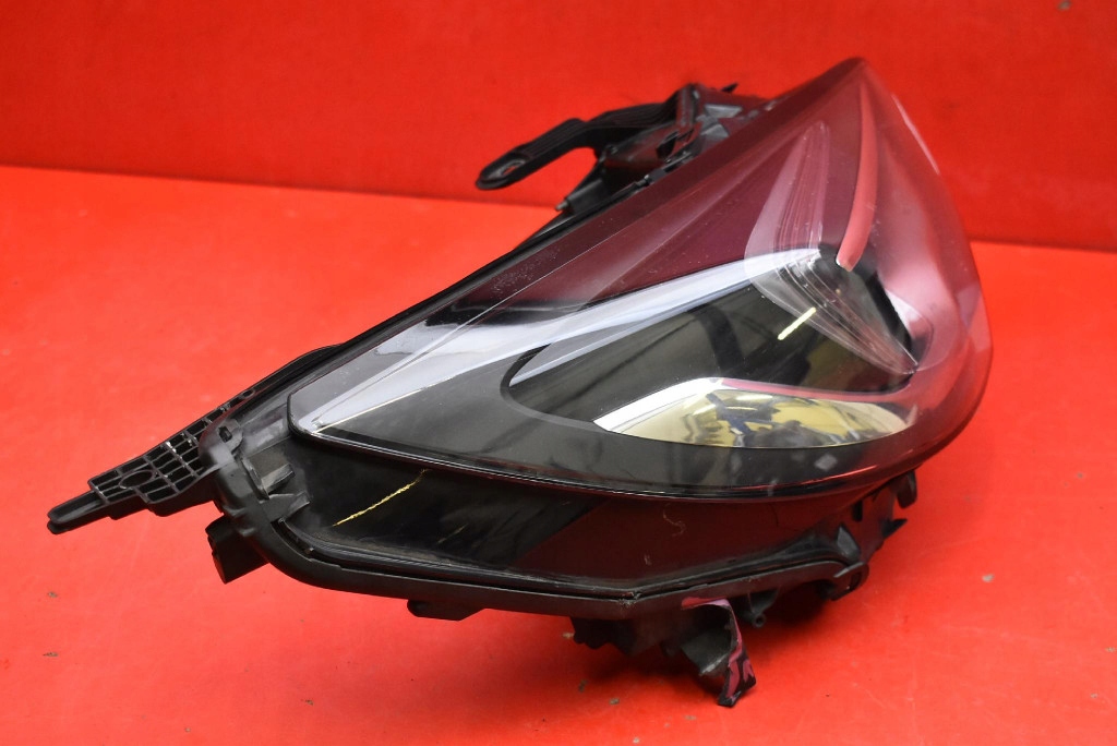 REFLEKTOR right light front lens LED EU 7960400000 OPEL ASTRA V K 15-20