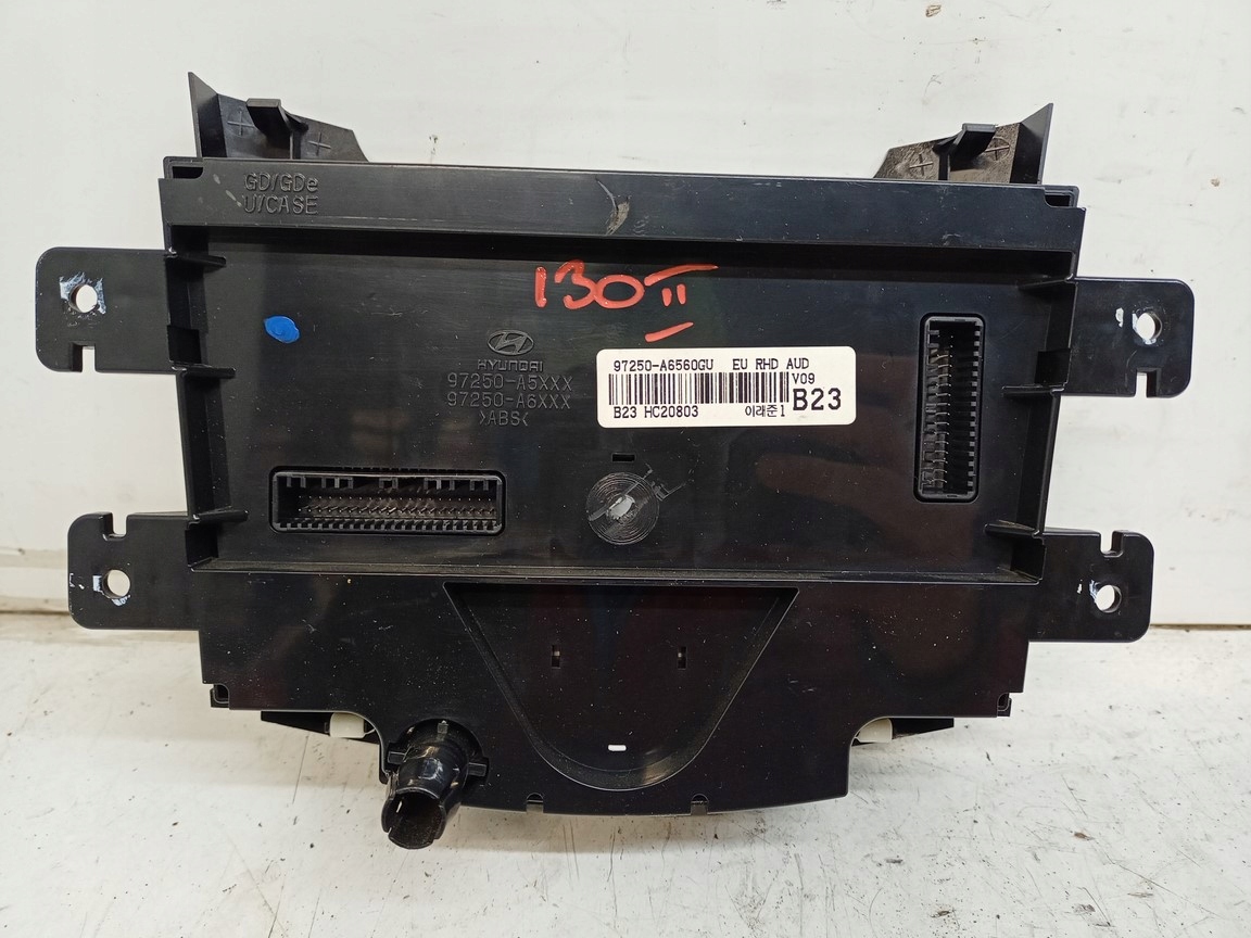 HYUNDAI I30 II Unite commande clima 97250-A6560 12