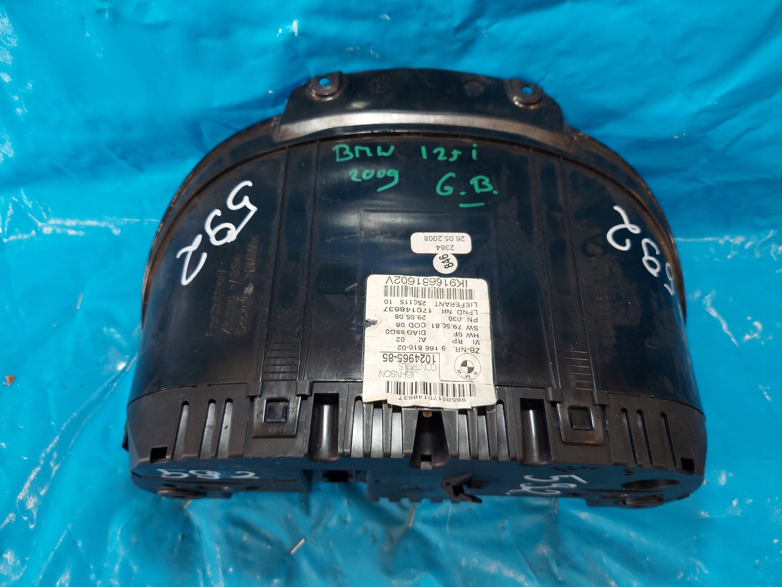 dials clock BMW 1 2009 R UK 916681602
