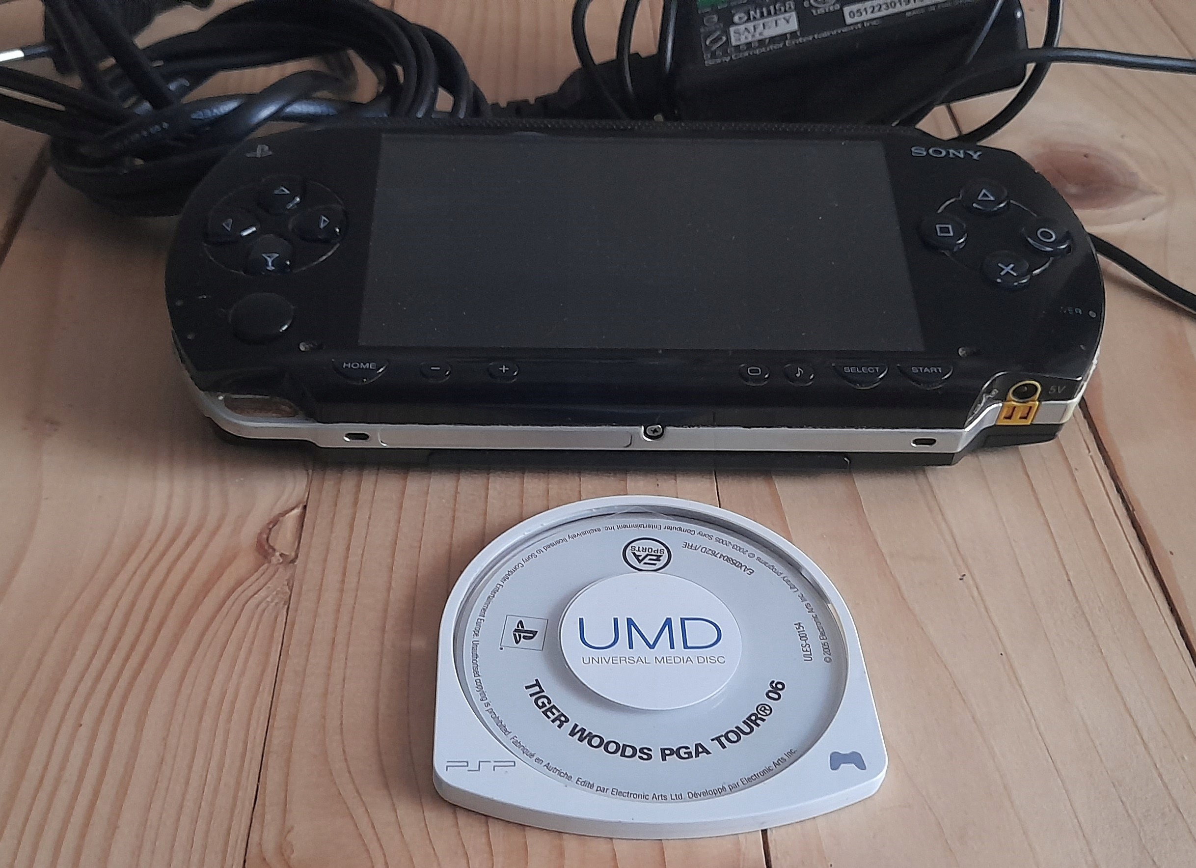 Konsola Sony PSP Fat (Classic) 1001 B