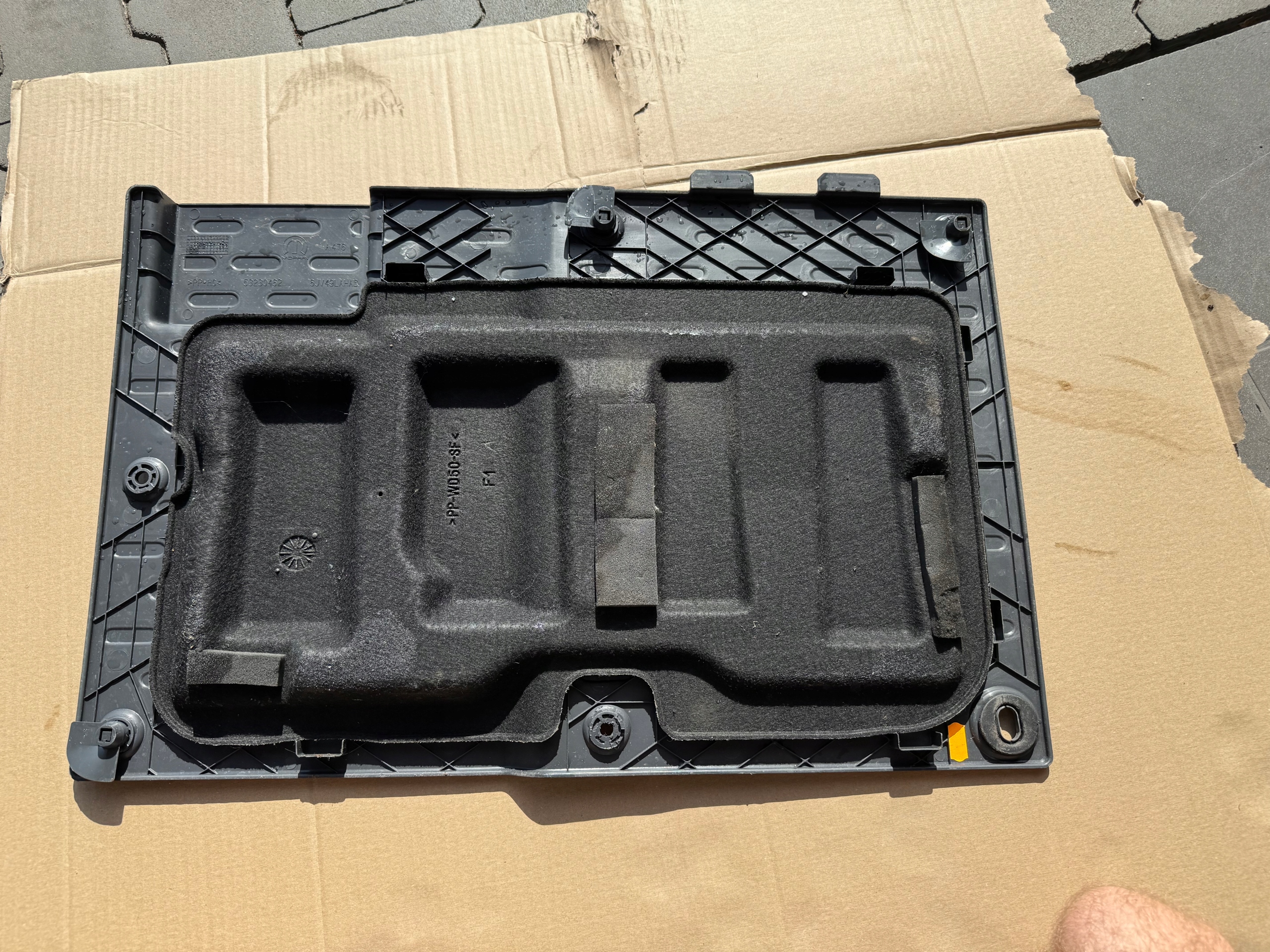 BODEN Blende Abdeckung AKUMULATORA FIAT DUCATO III 24r.