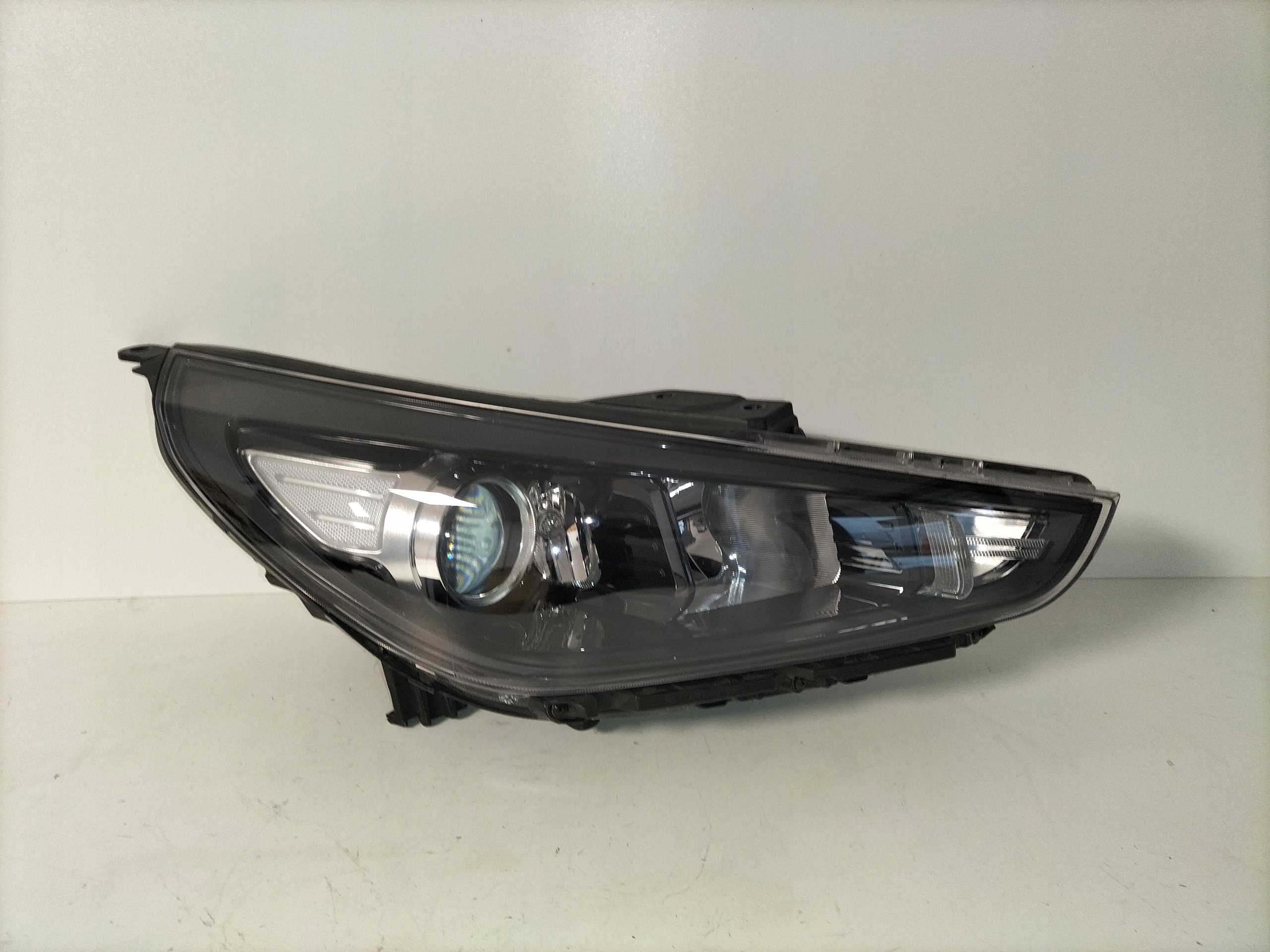 light front reflektor right HYUNDAI I30 III 17