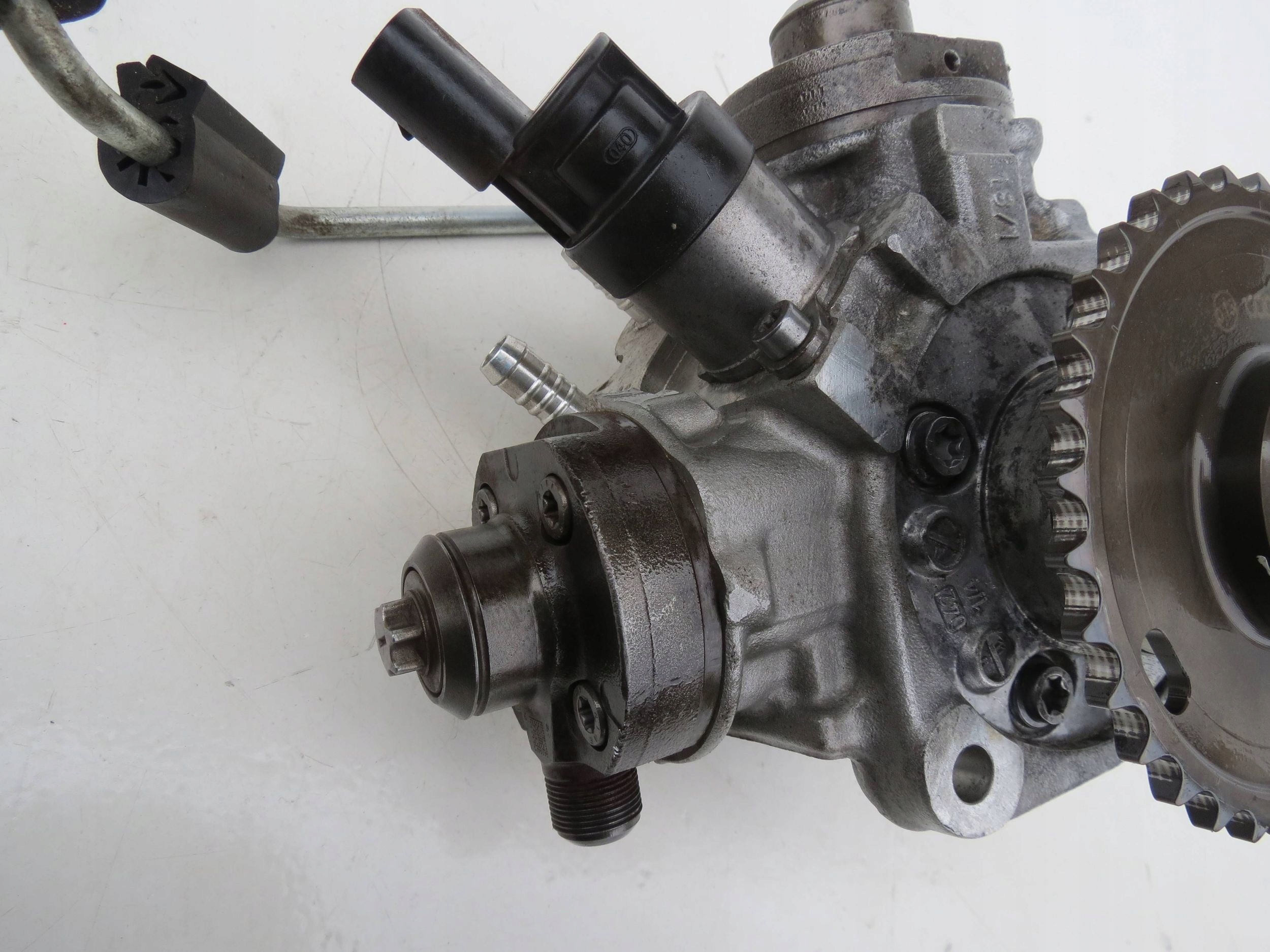 Einspritzpumpe fuel AUDI Q7 4L 0445010642