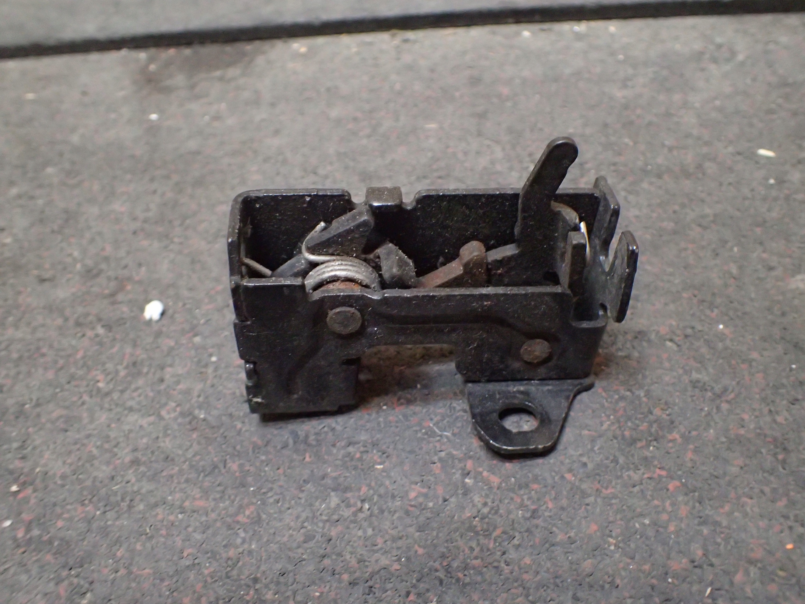SERRURE CAPOT MERCEDES E KLASA W212 A2128800160