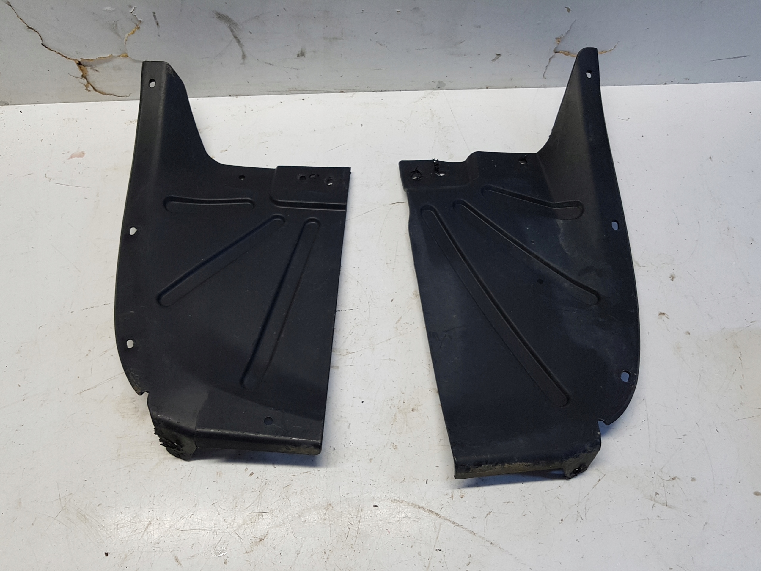 FORD РЕЙНДЖЕР IV В 2021 ПЛИТА ЗАХИСТ З НИЗУ ЛІВА