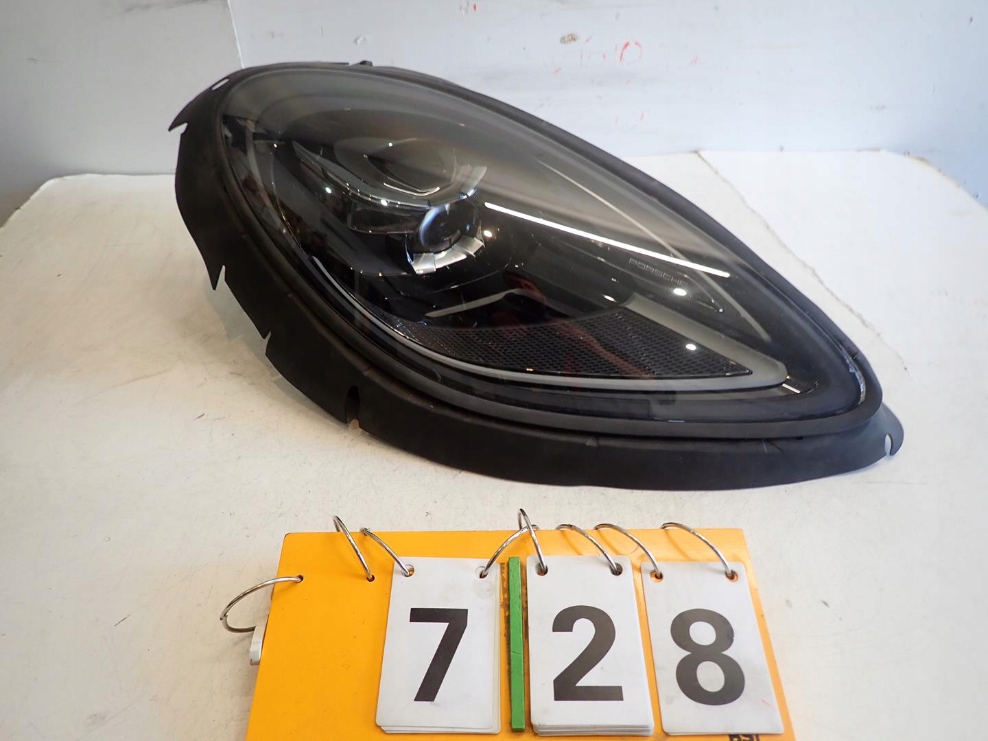 light front front right PORSCHE MACAN LIFT 2019- FULL LED 95B941016J