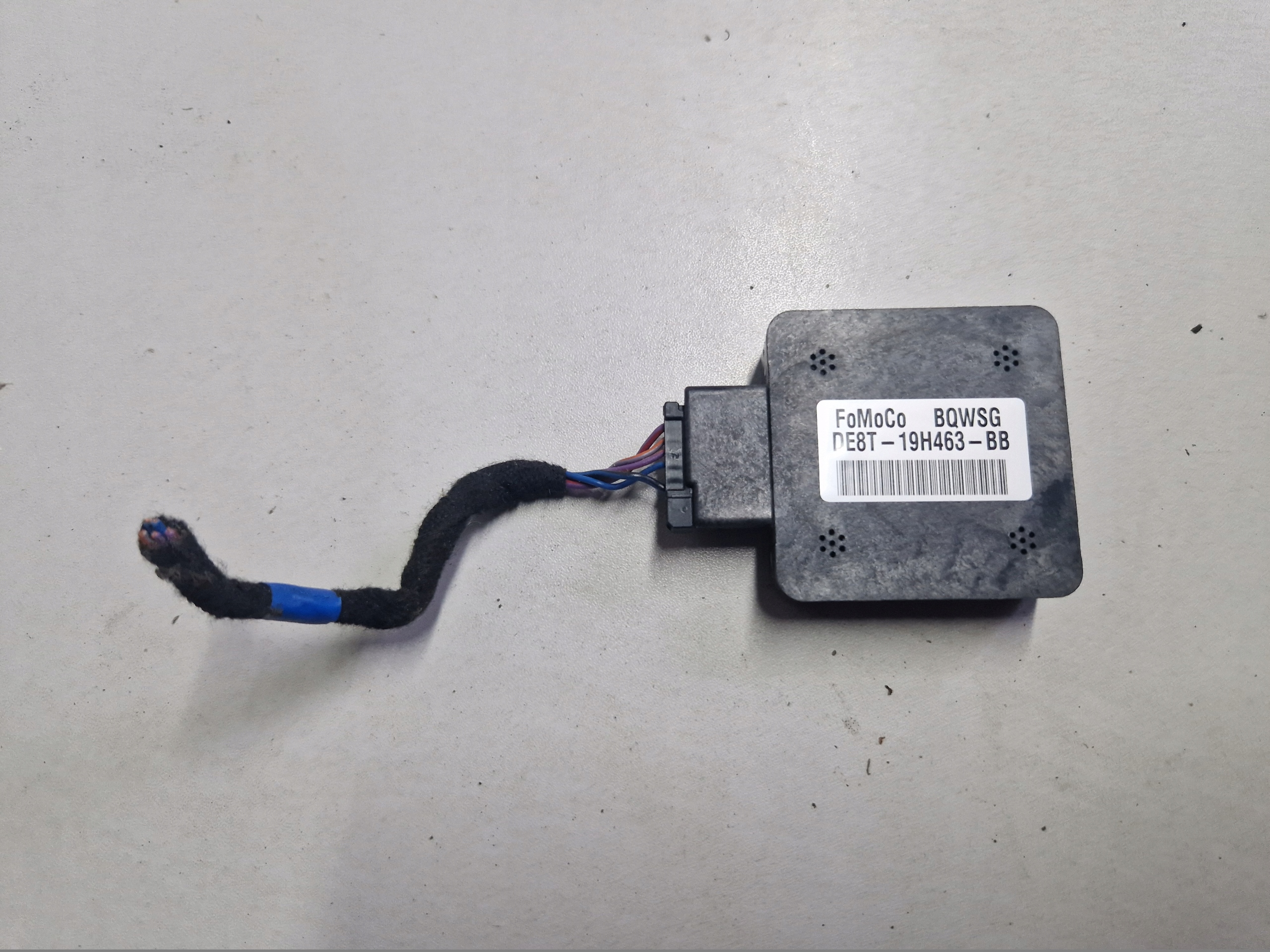 FORD antenna module amplifier DE8T-19H463-BB