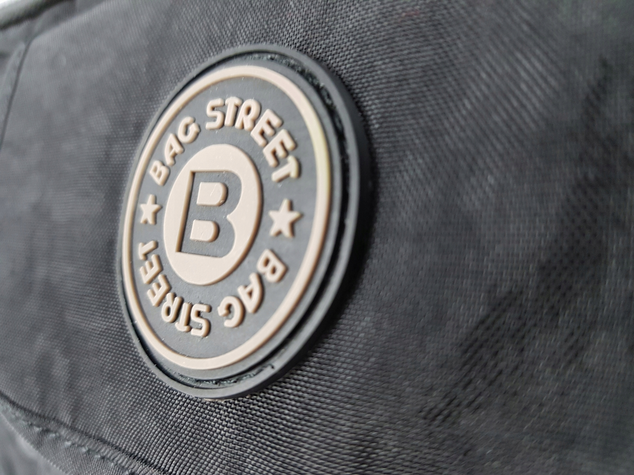 TOREBKA LISTONOSZKA POJEMNA BAG STREET PIASKOWA Model 2218