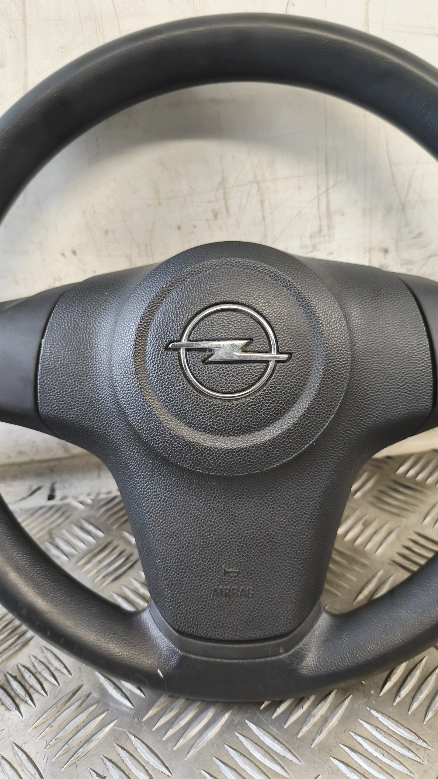 volant OPEL CORSA D 2007r