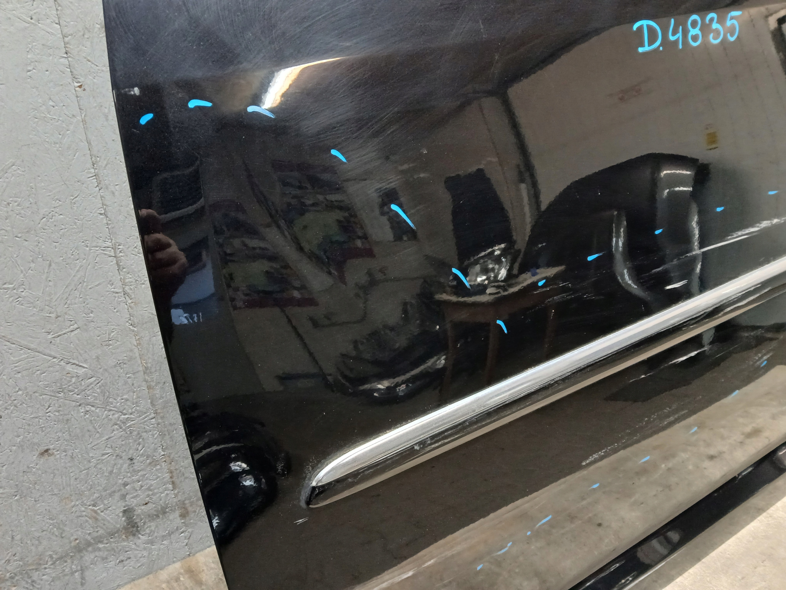 door front left VW TOURAN and 1 1T0 03