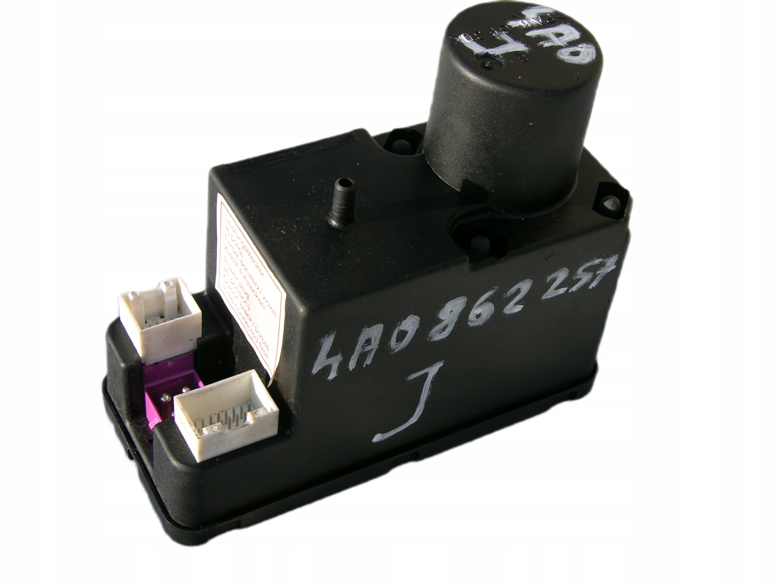 POMPKA CENTRALNEGO ZAMKA AUDI A4 A6 A8 4A0862257J