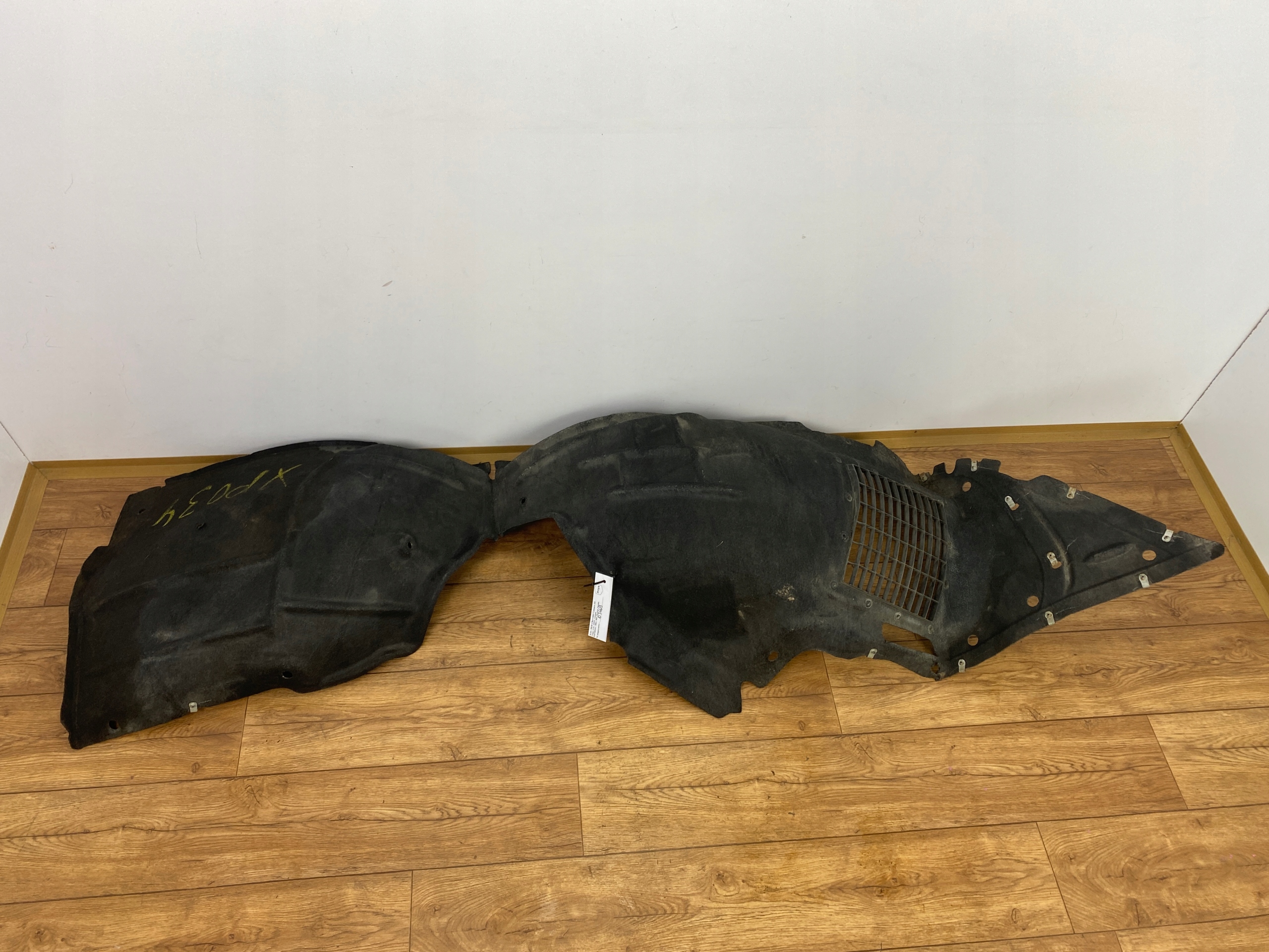 mudguard left front front Chevrolet Camaro 2016+ USA