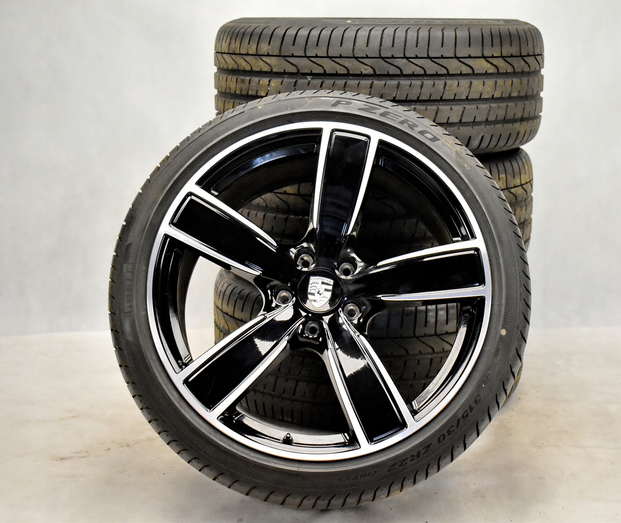 КОЛЕСА PORSCHE CAYENNE E3y 10x22 Et48 11,5x22 Et52