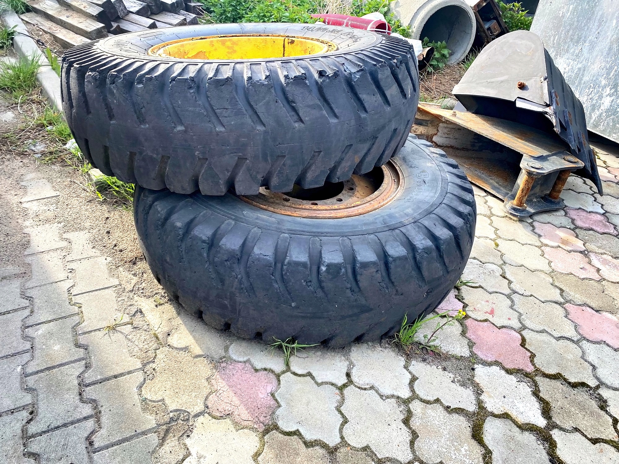 opona Matador 14.00-24 rozmiar cale 24 z dętka Marka Matador