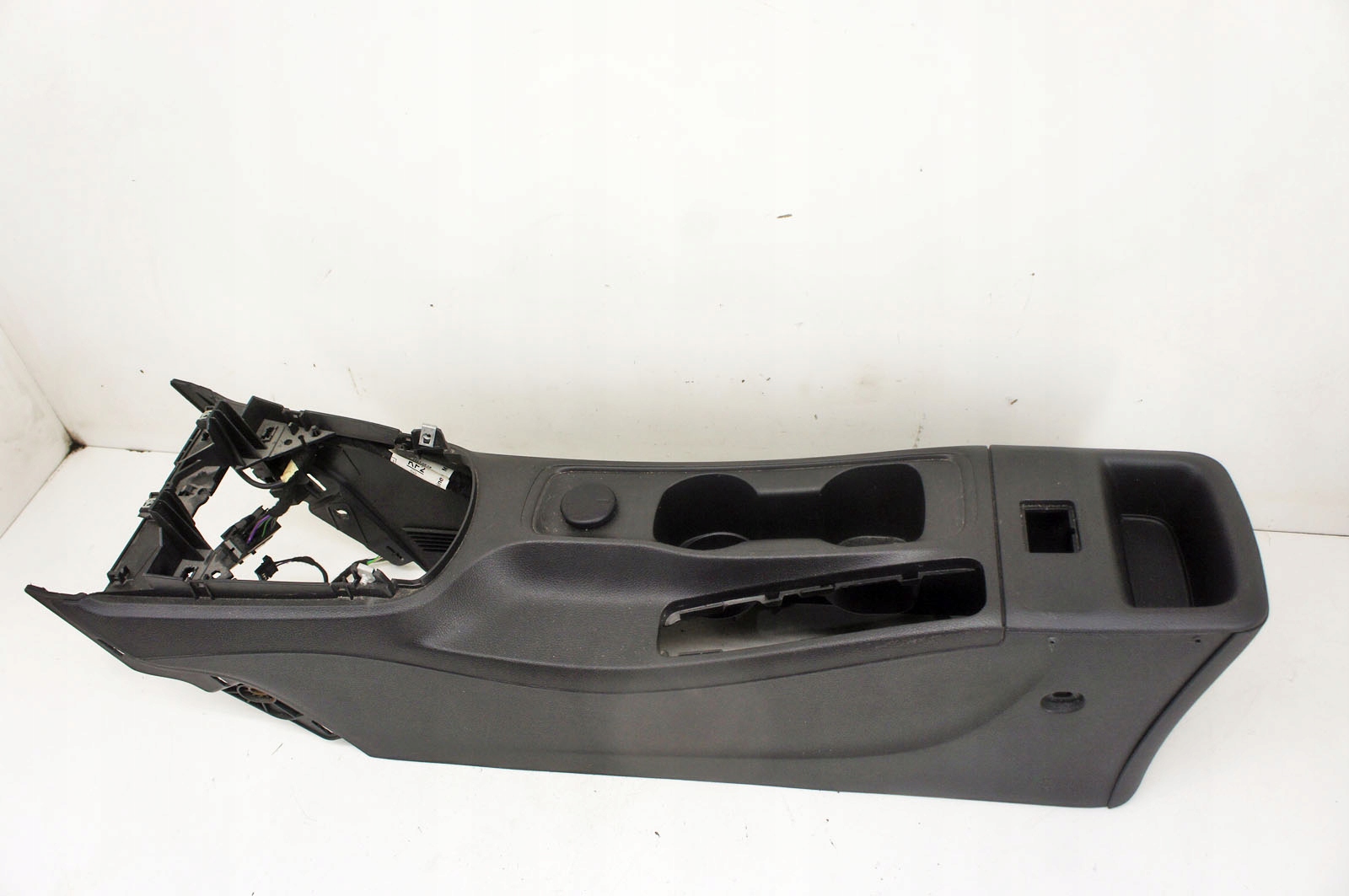 PL127 opel ASTRA K V тунель середина