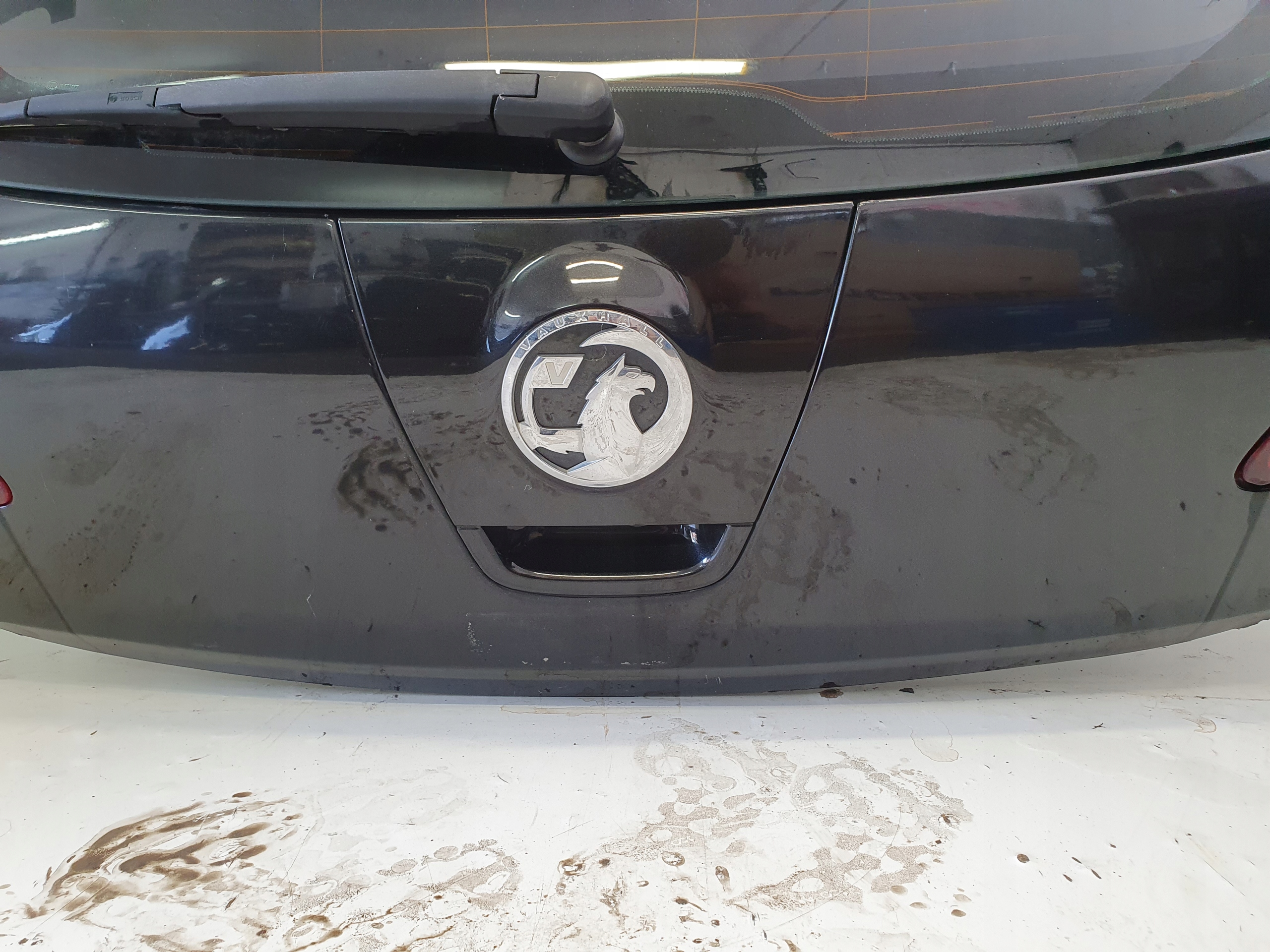 OPEL ASTRA J HB trunk door boot Z22C