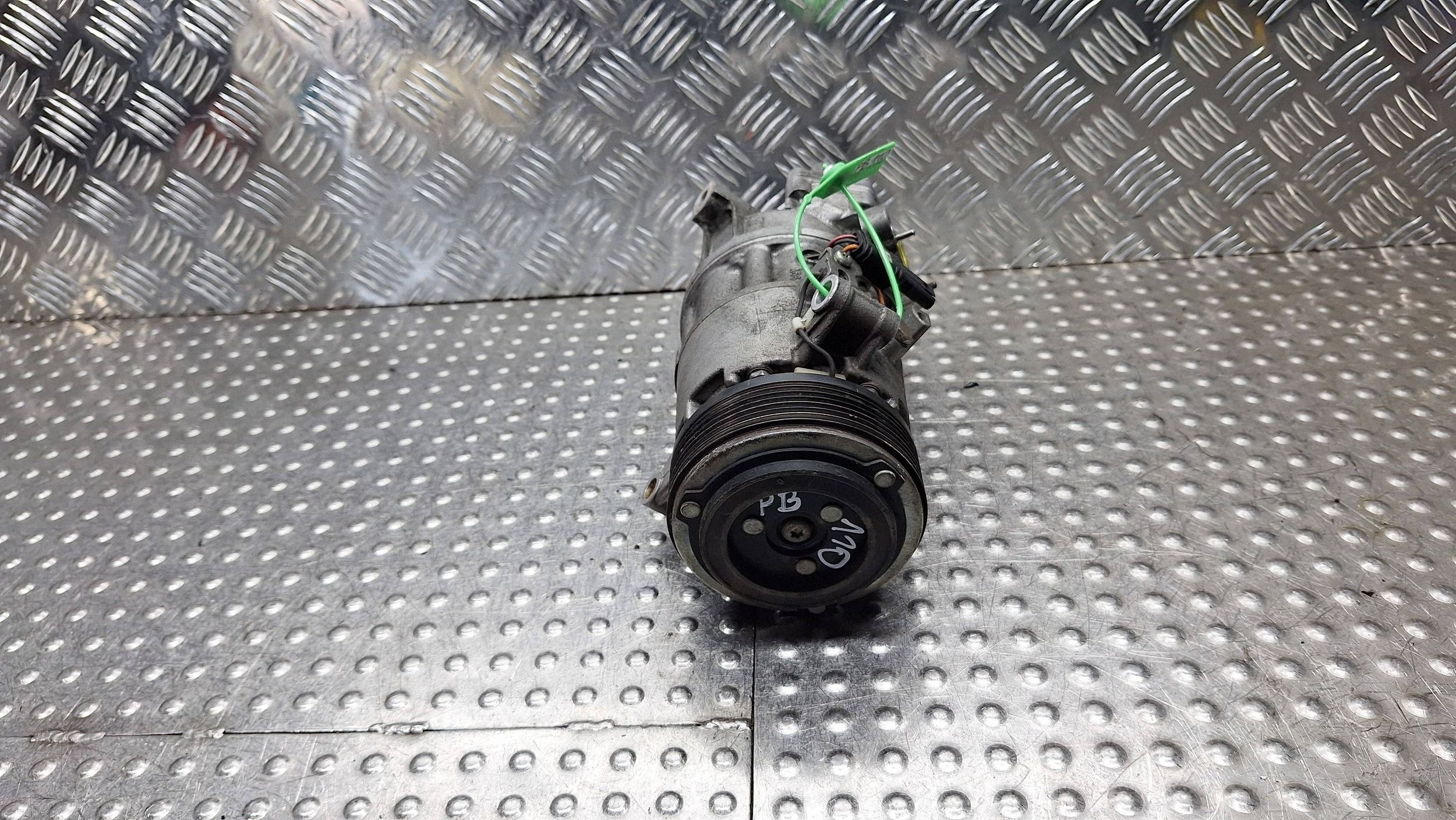 Compresseur Climatisateur air conditionné 9182794 BMW E81 X3 E83 E60 E61 E90 E91 E87 2.0 D N47