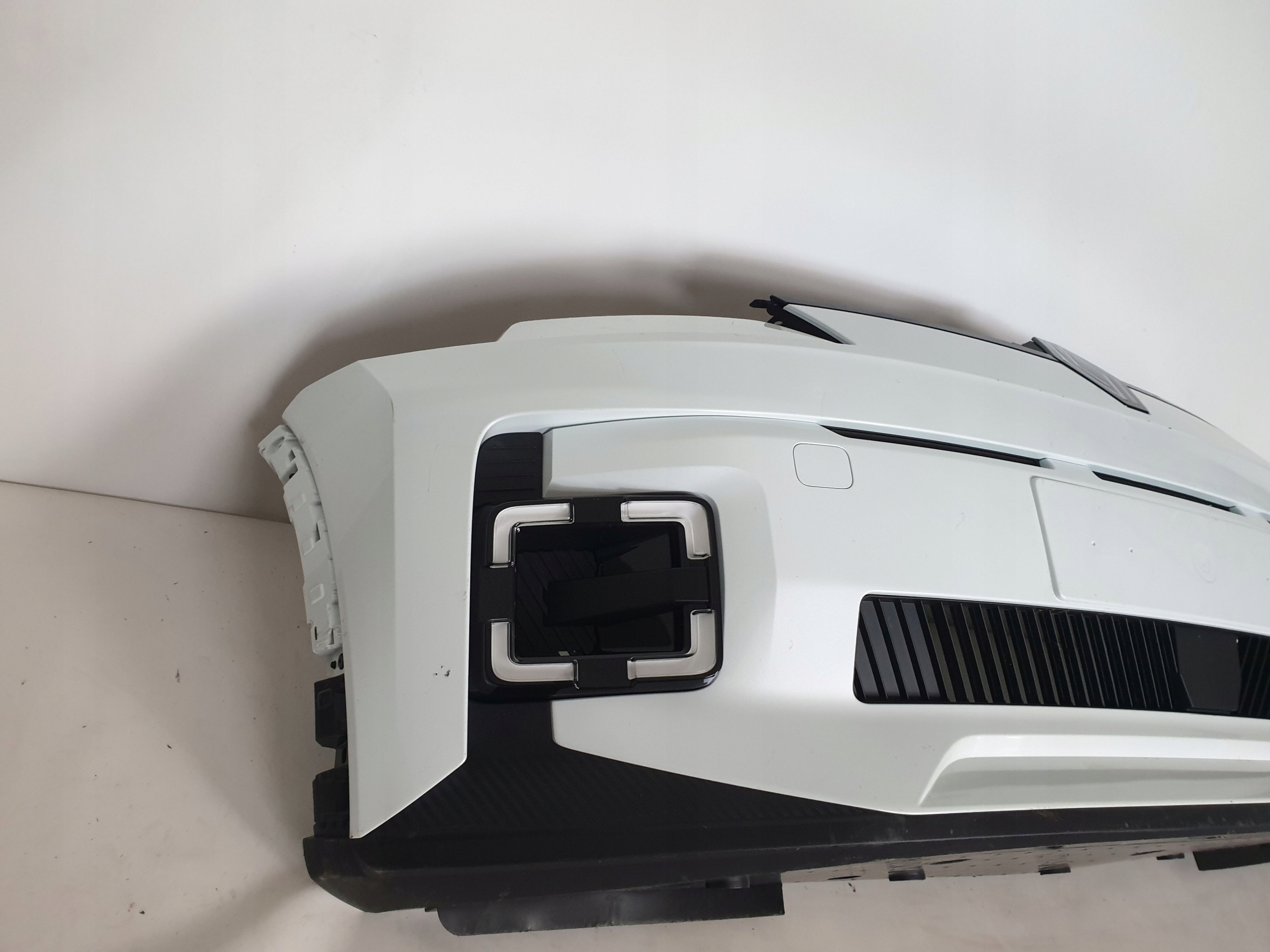 RENAULT 5 V E-TECH 24-> bumper front front RADAR LED cover 62010M626R